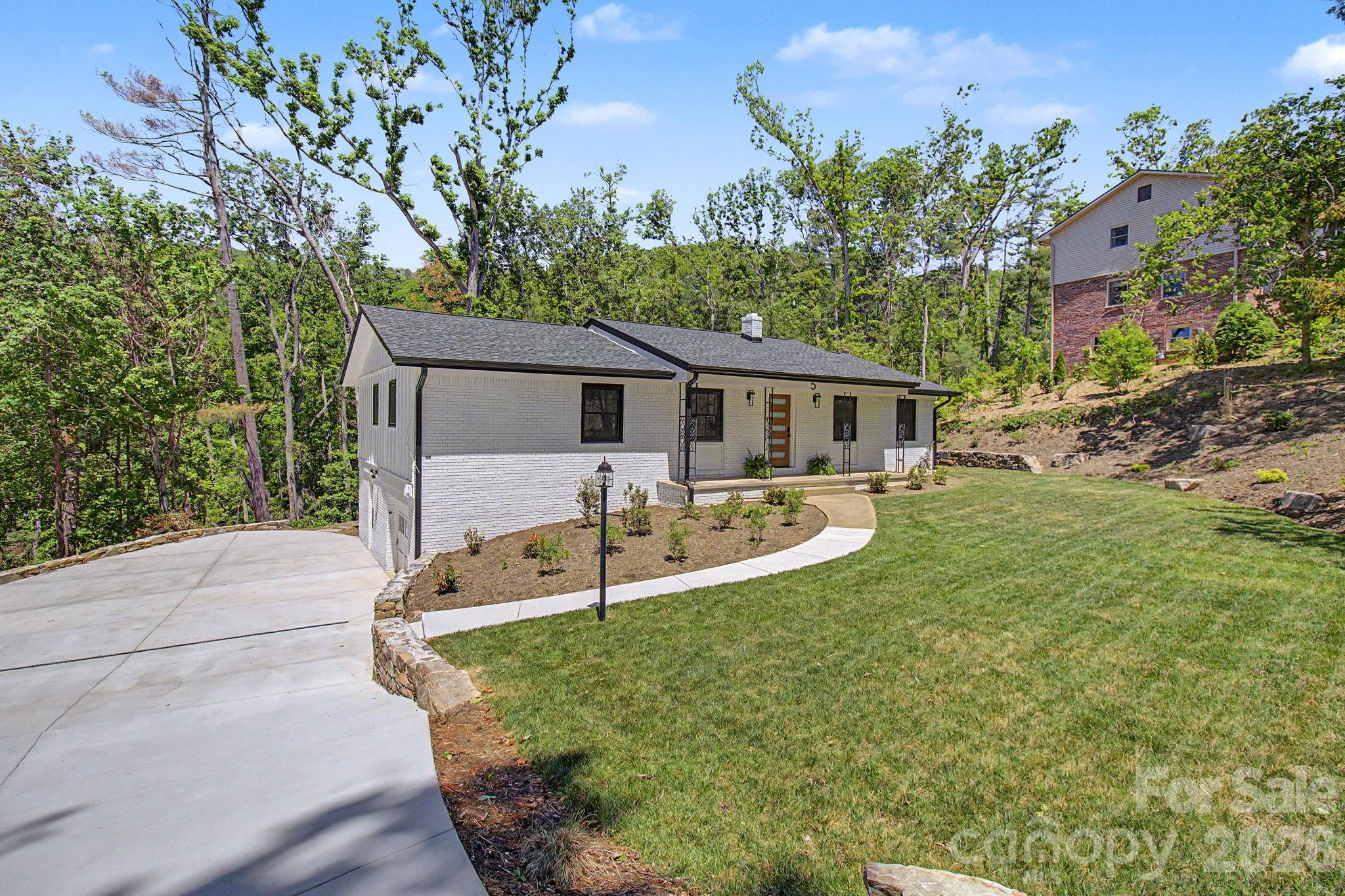 5 Kent Place — Asheville