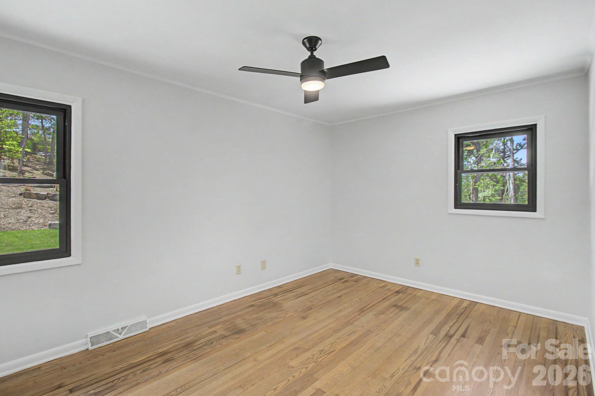 5 Kent Place — Asheville