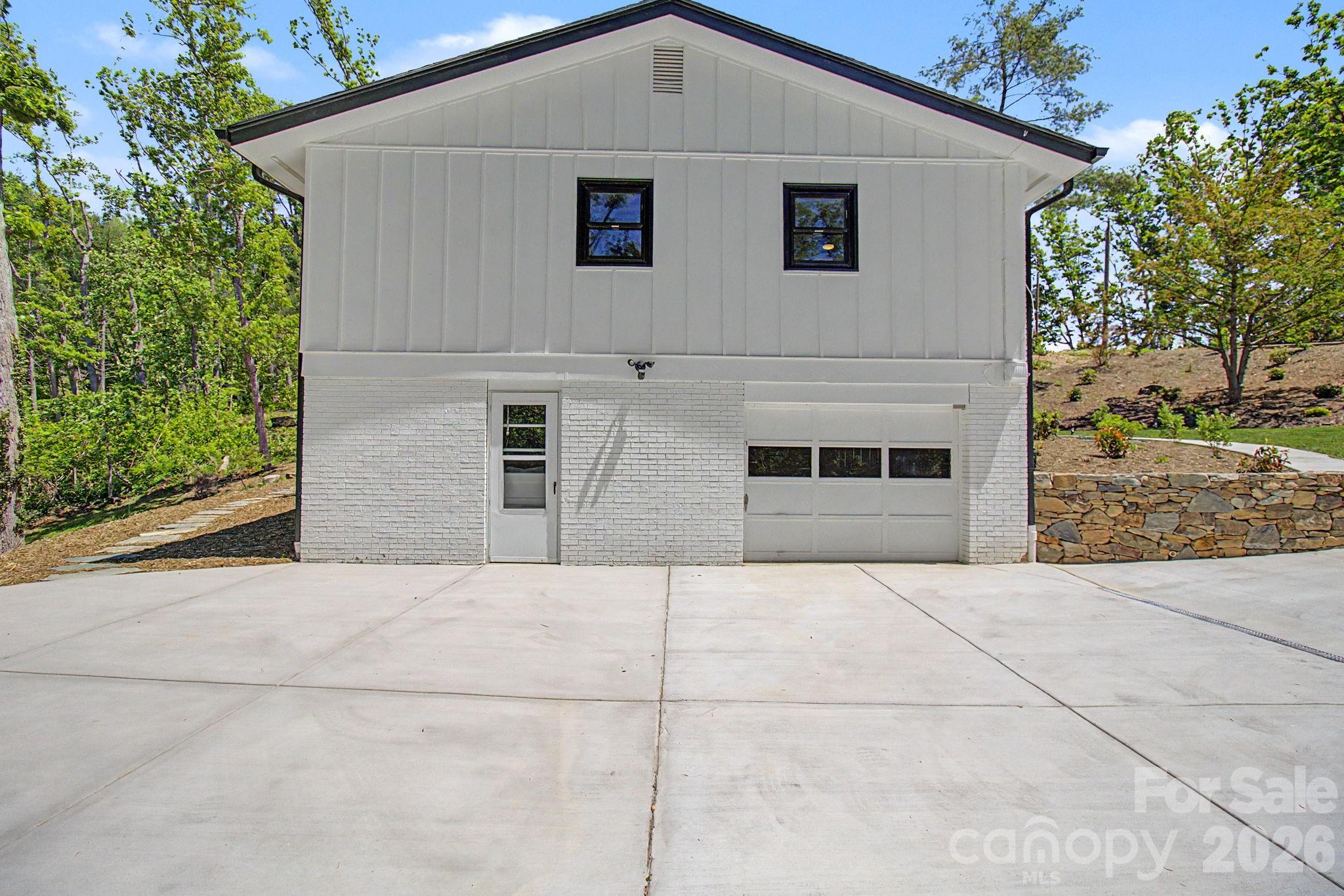 5 Kent Place — Asheville