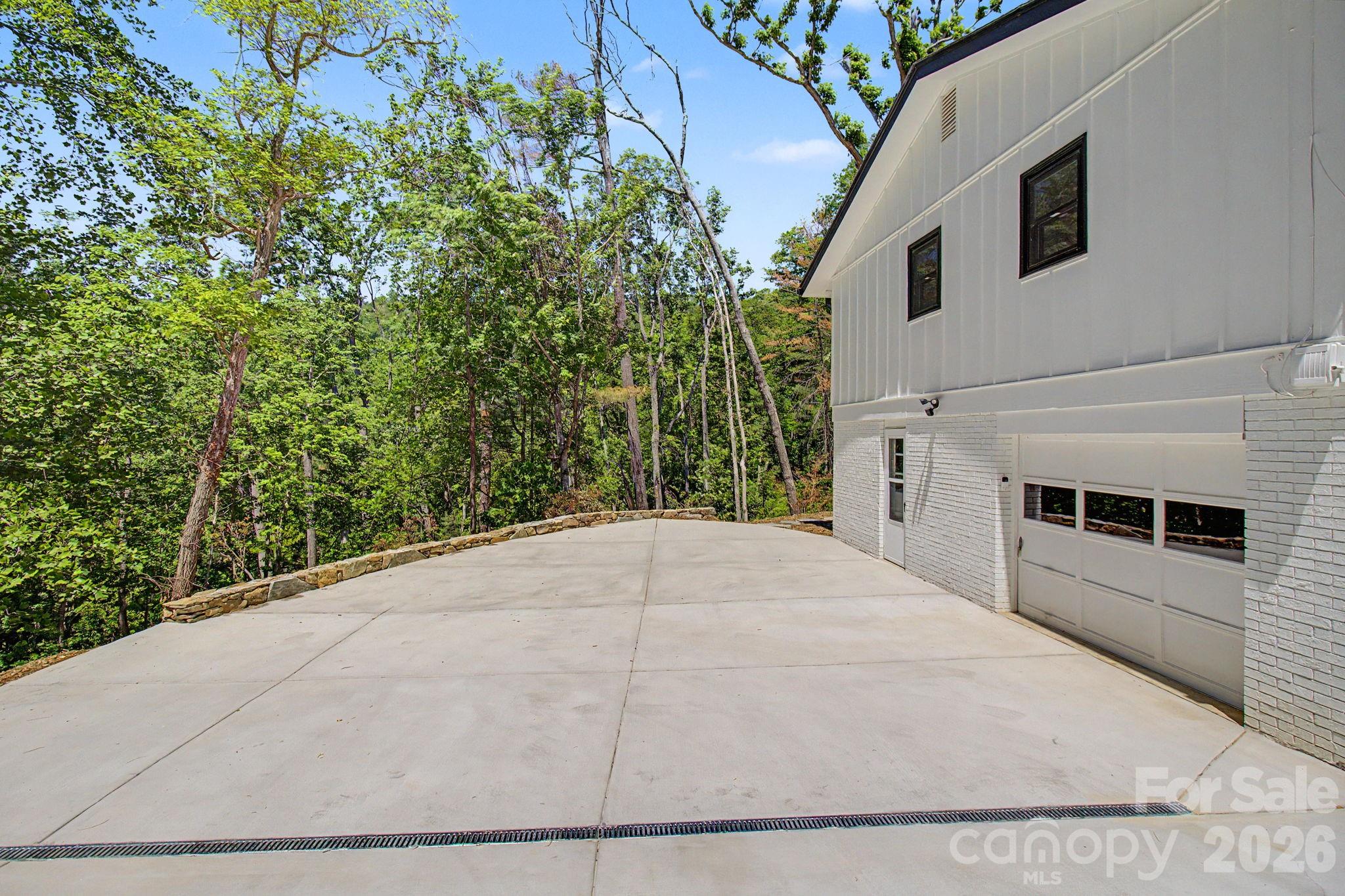 5 Kent Place — Asheville