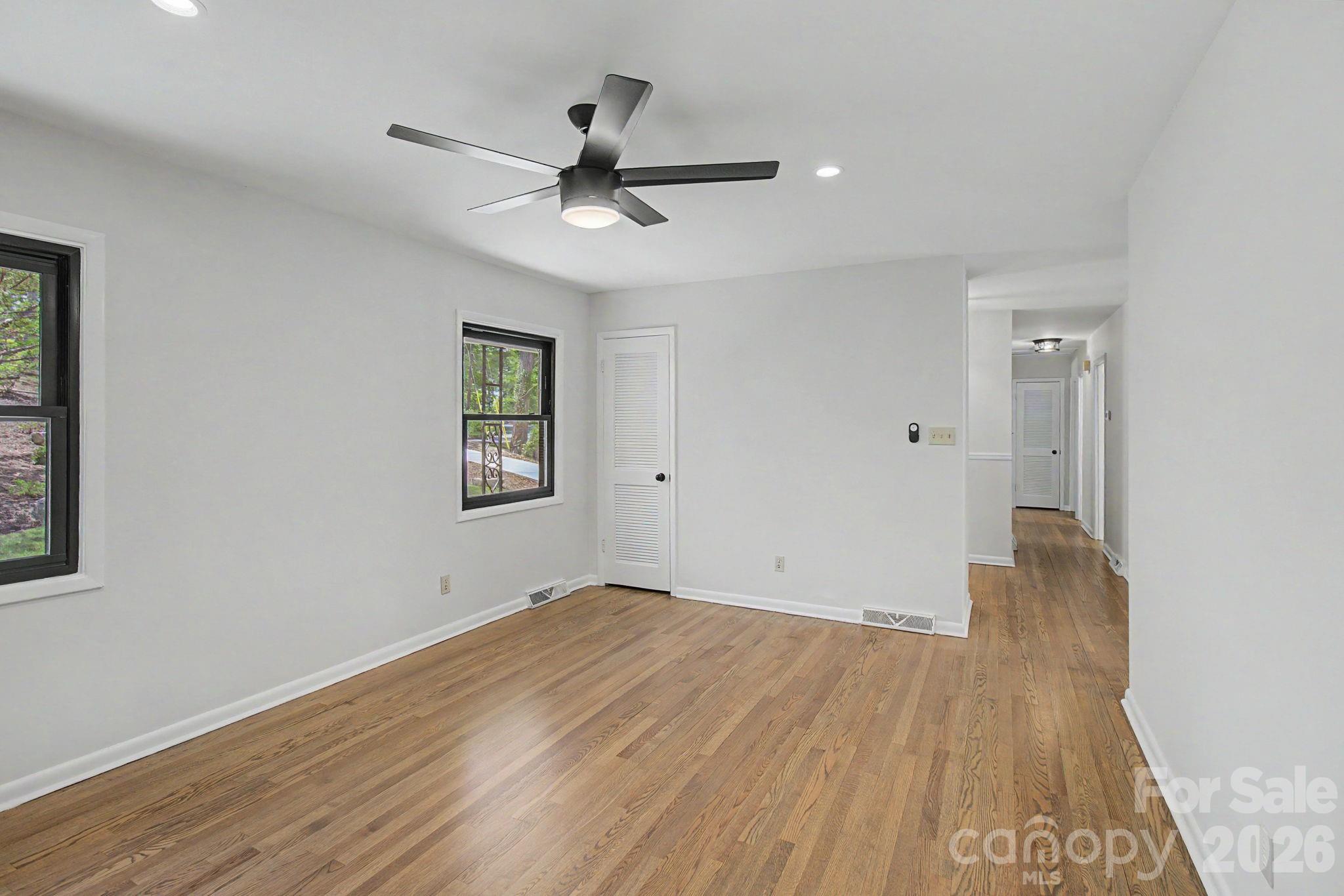 5 Kent Place — Asheville