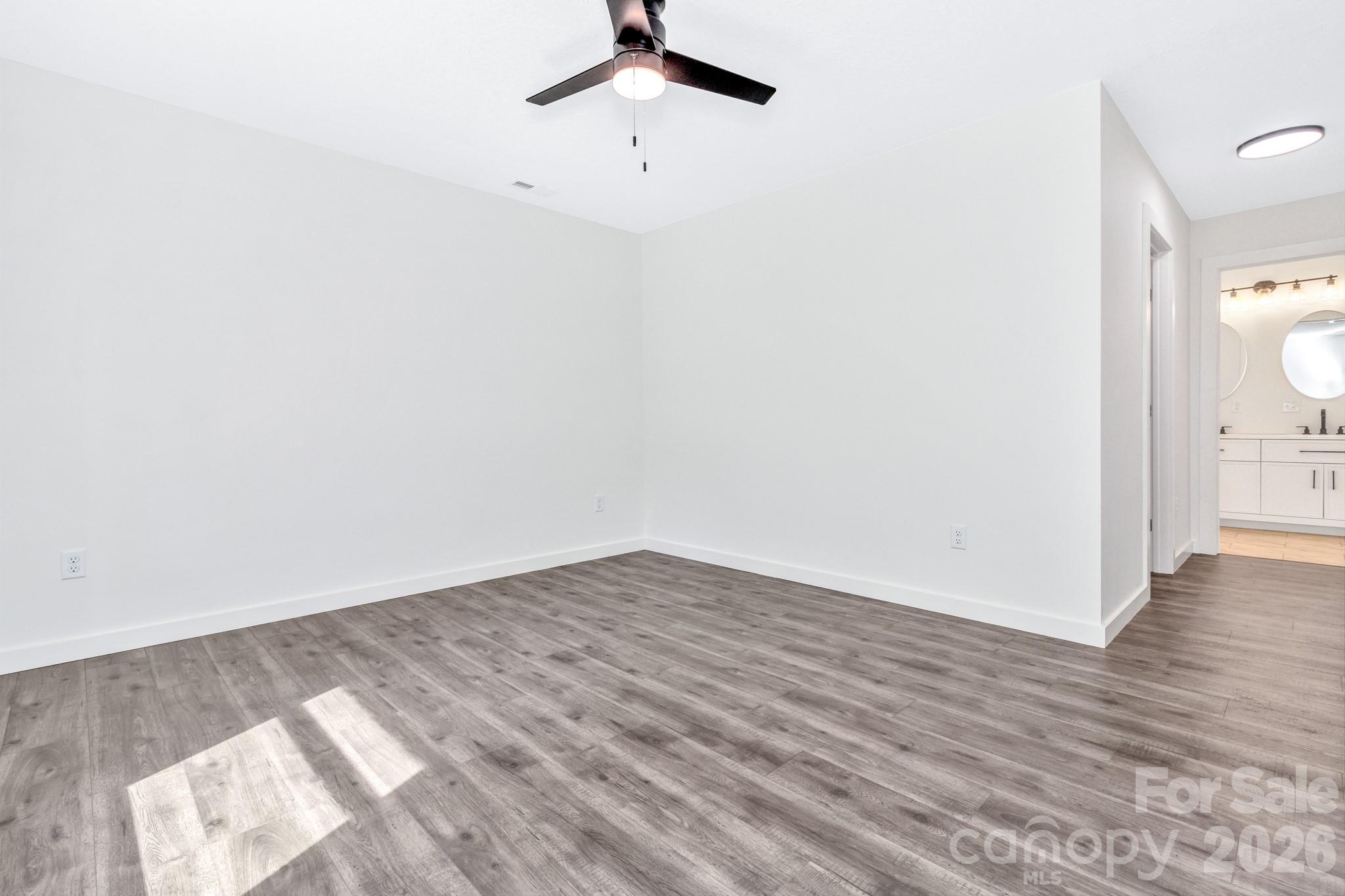 95 Short Drive — Marion
