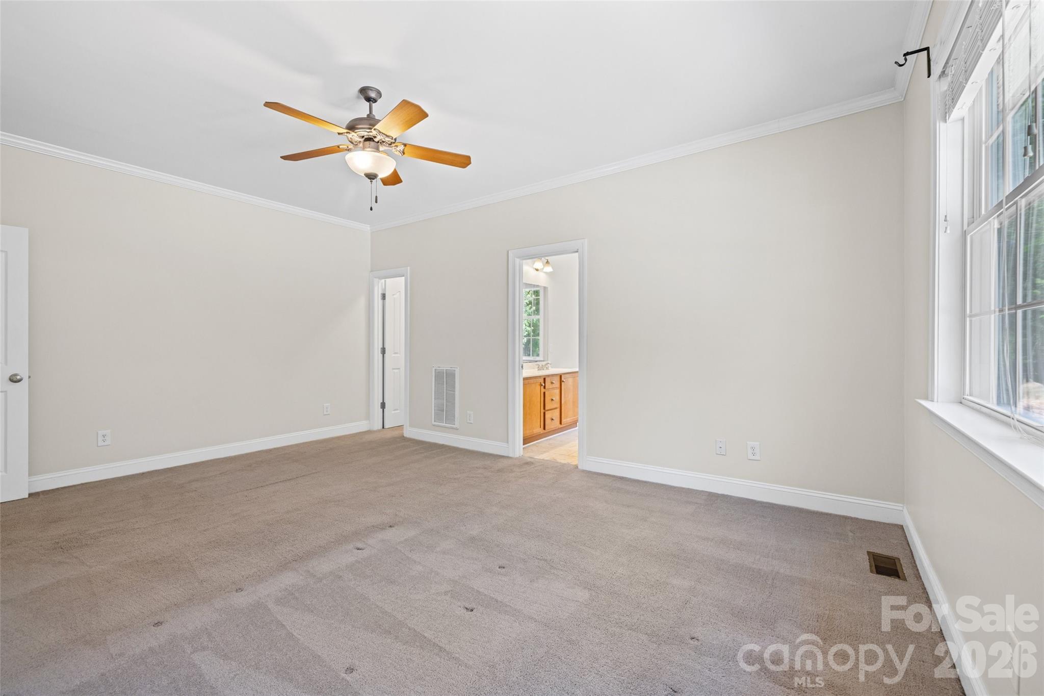 1606 Ferdinand Lane — York