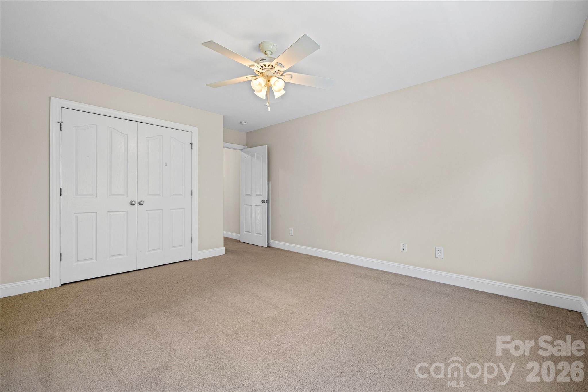 1606 Ferdinand Lane — York