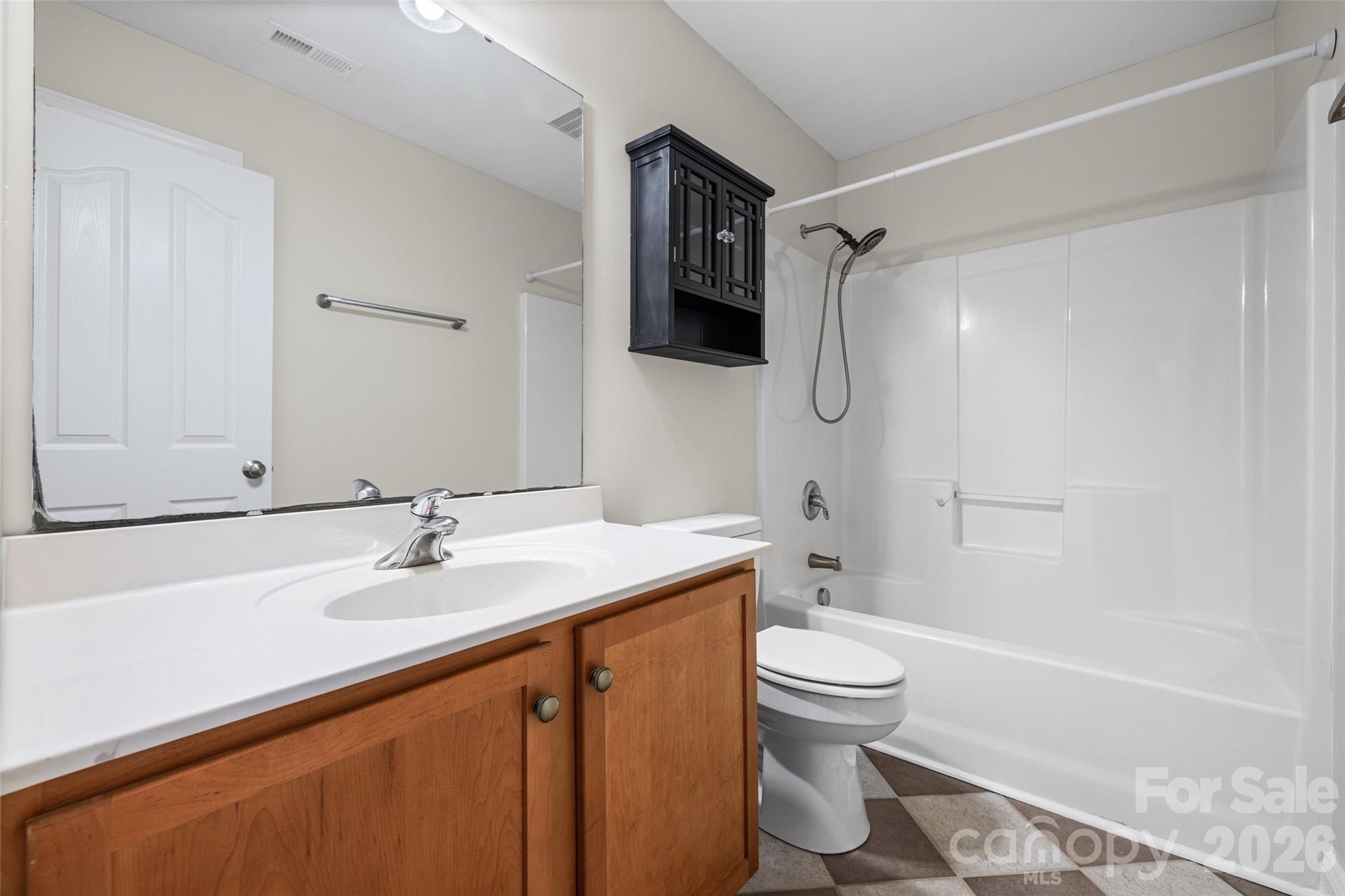 1606 Ferdinand Lane — York