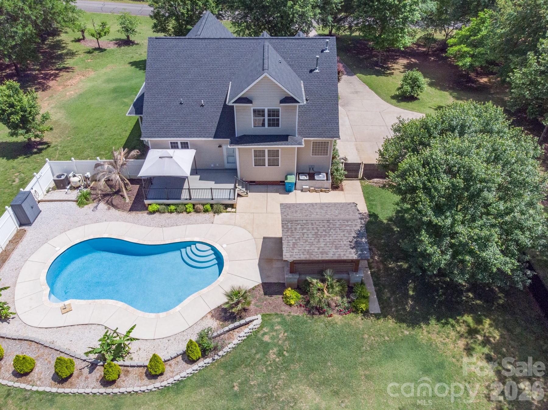 1606 Ferdinand Lane — York
