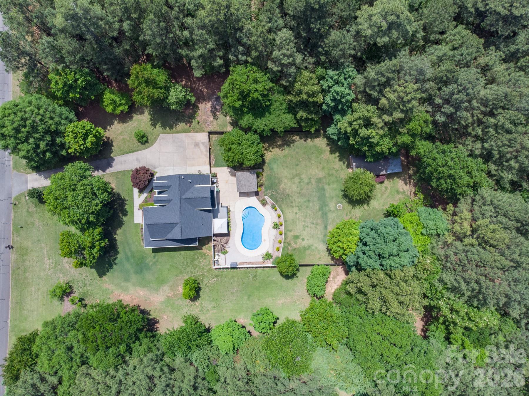 1606 Ferdinand Lane — York