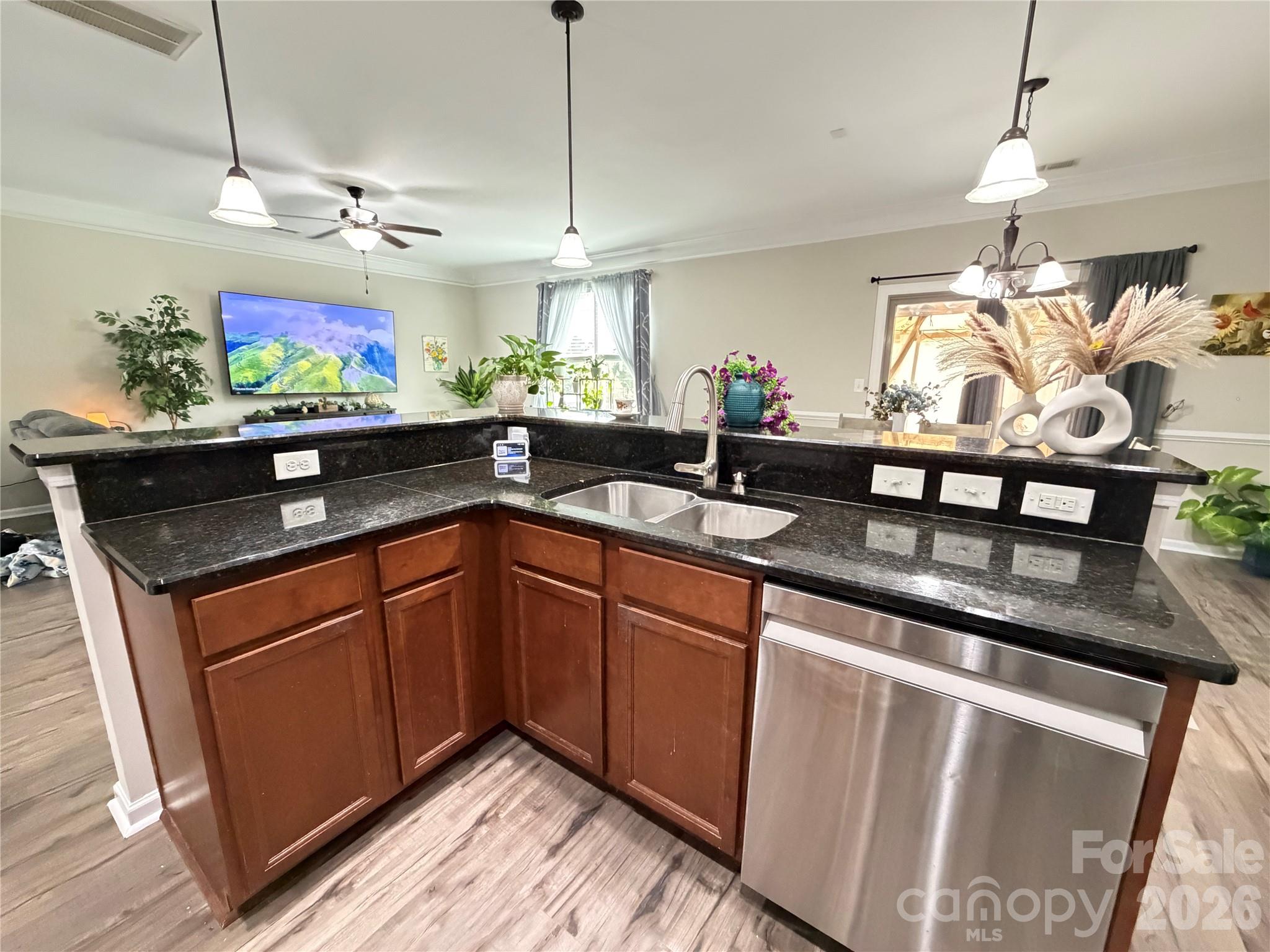 6105 Lighted Way Lane — Indian Trail