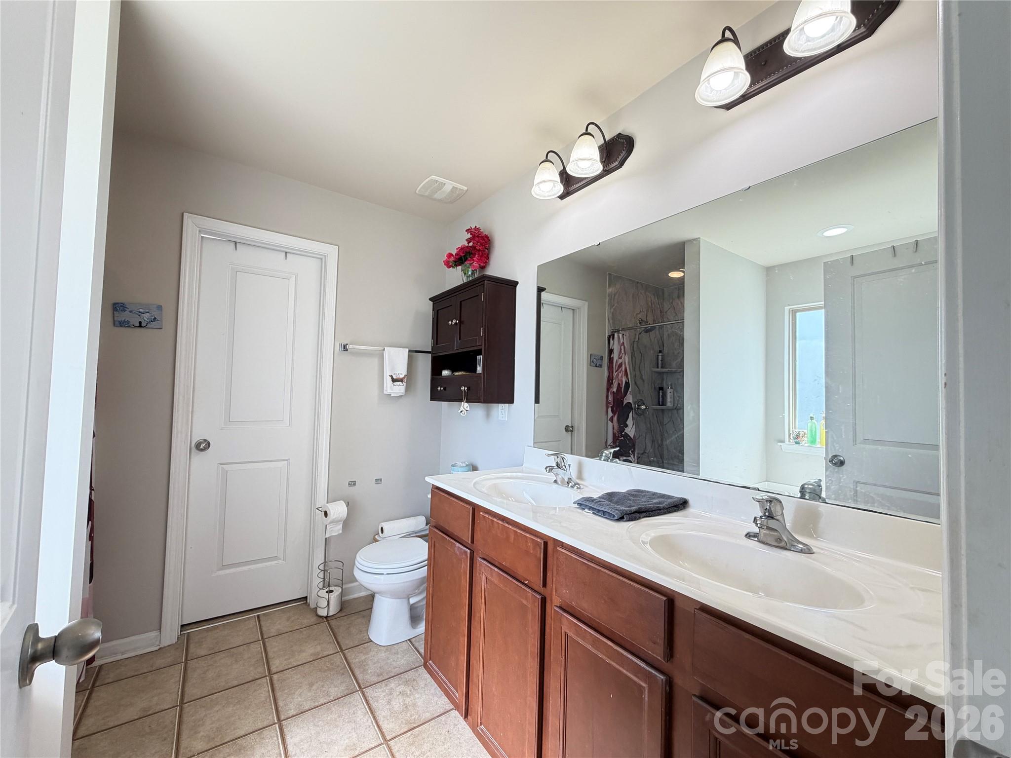 6105 Lighted Way Lane — Indian Trail