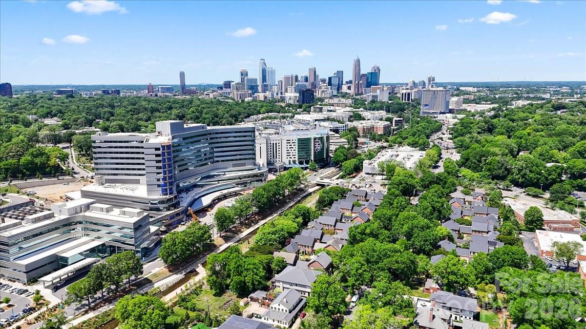 1160 S Kings Drive — Charlotte