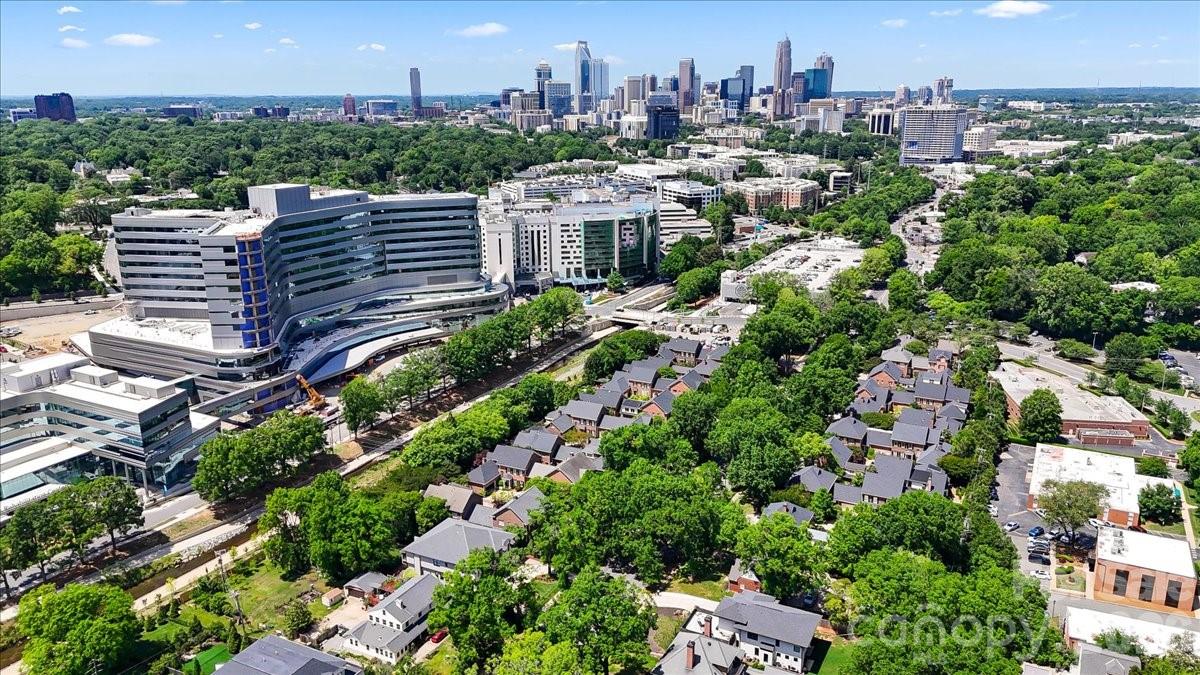 1160 S Kings Drive — Charlotte