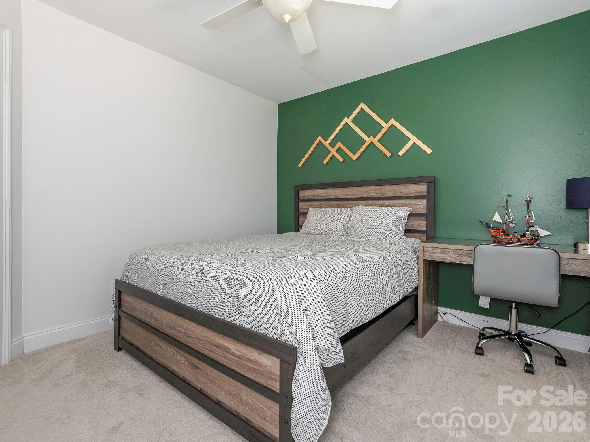 1409 Shade Tree Court — Matthews