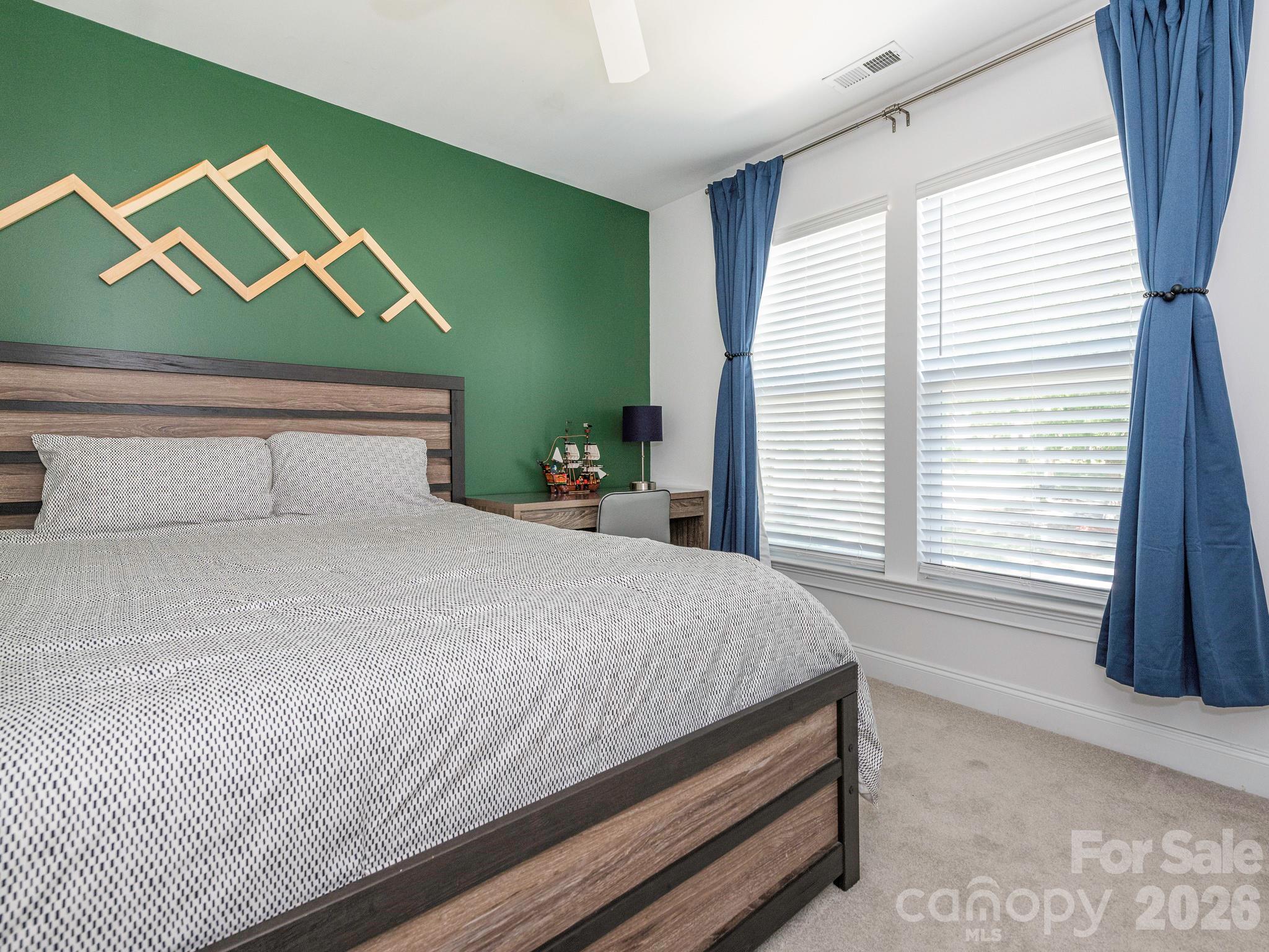 1409 Shade Tree Court — Matthews