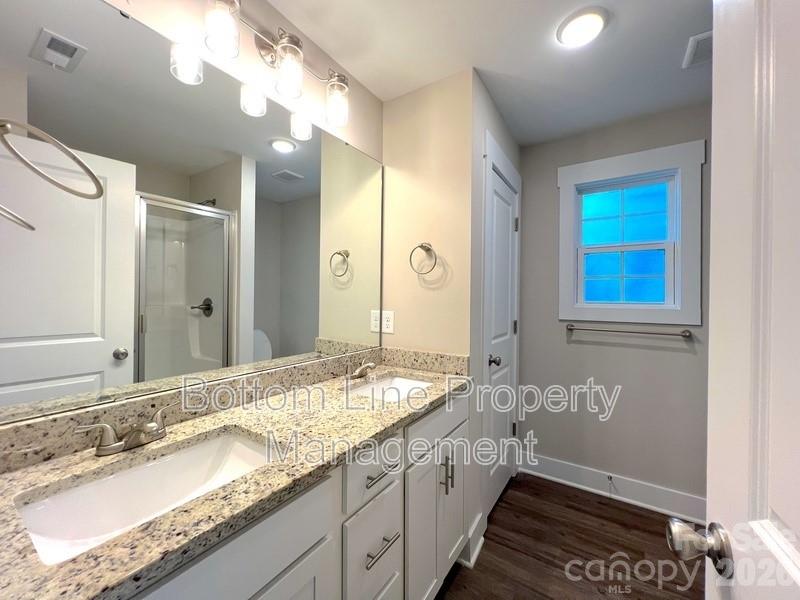 2546 Hemphill Street — Charlotte