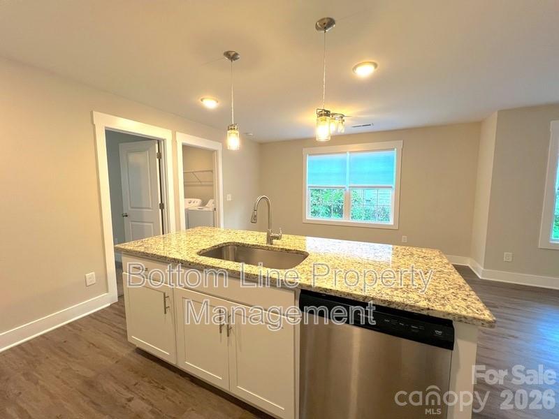 2546 Hemphill Street — Charlotte