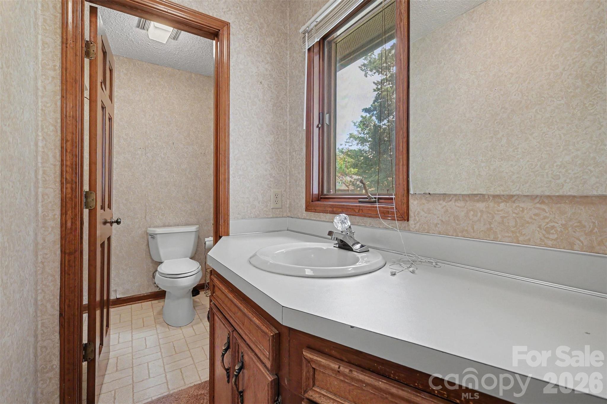 1043 Wexford Place NW — Concord