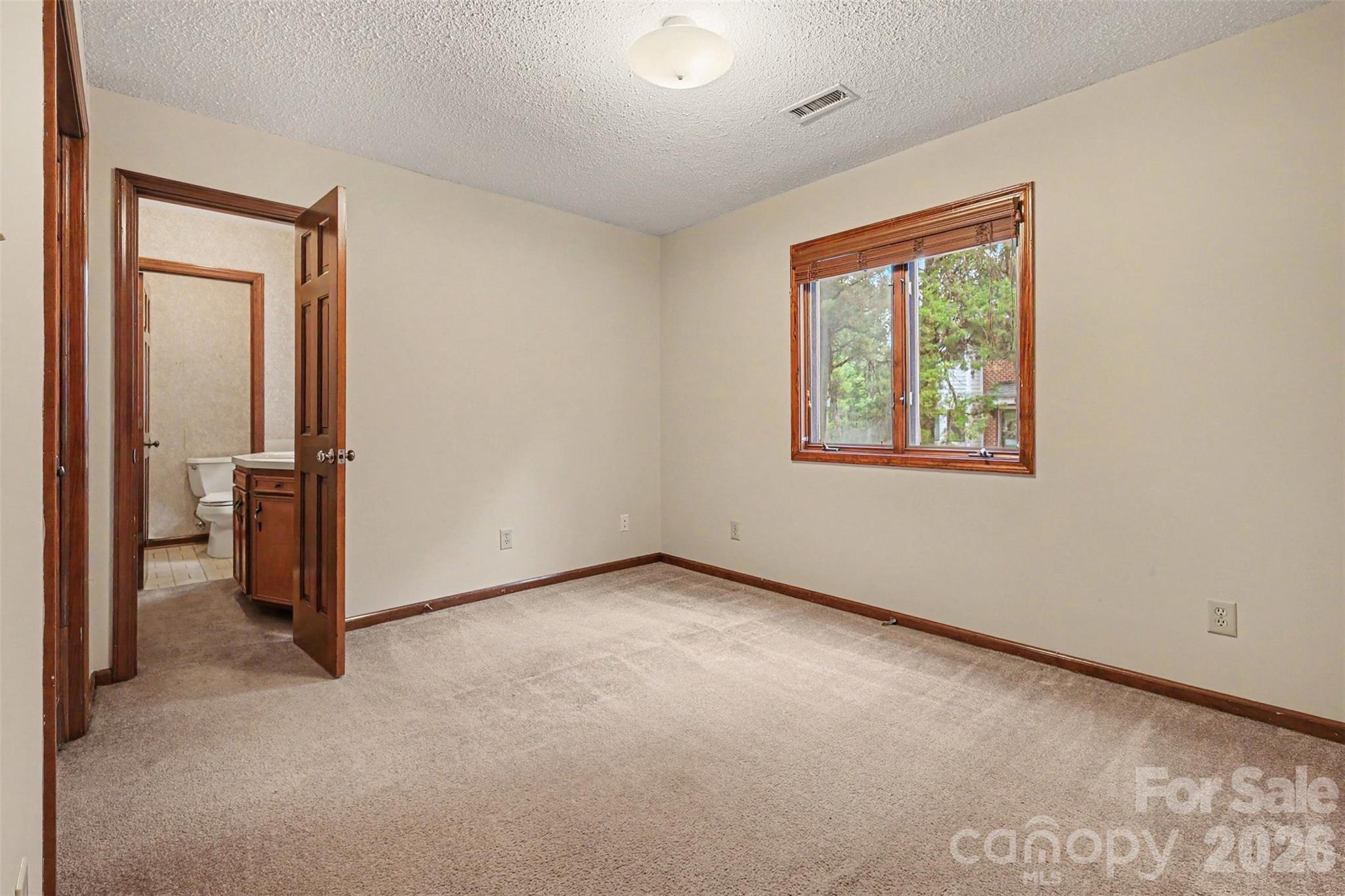 1043 Wexford Place NW — Concord