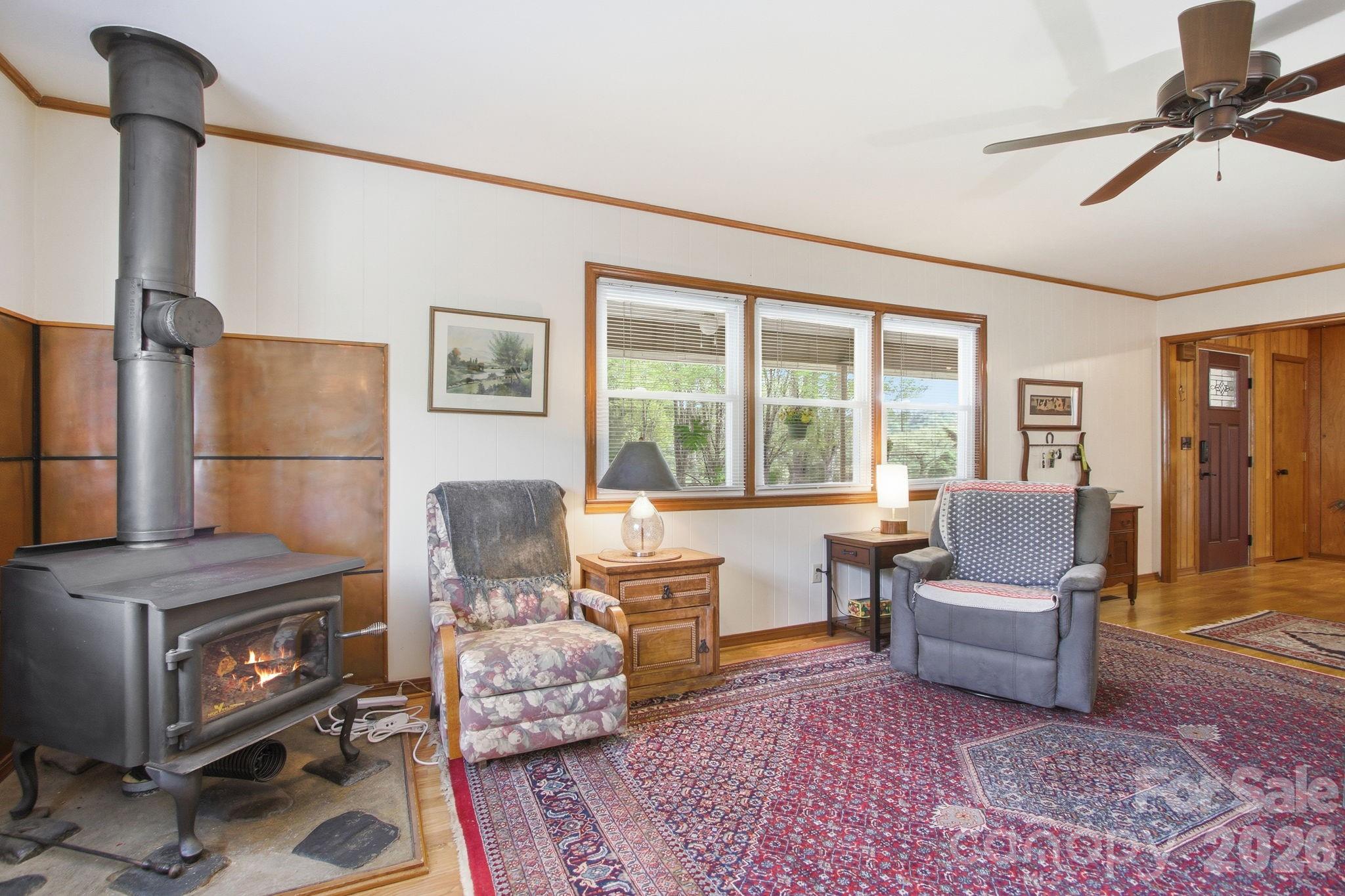 11 Summer Lane — Spruce Pine