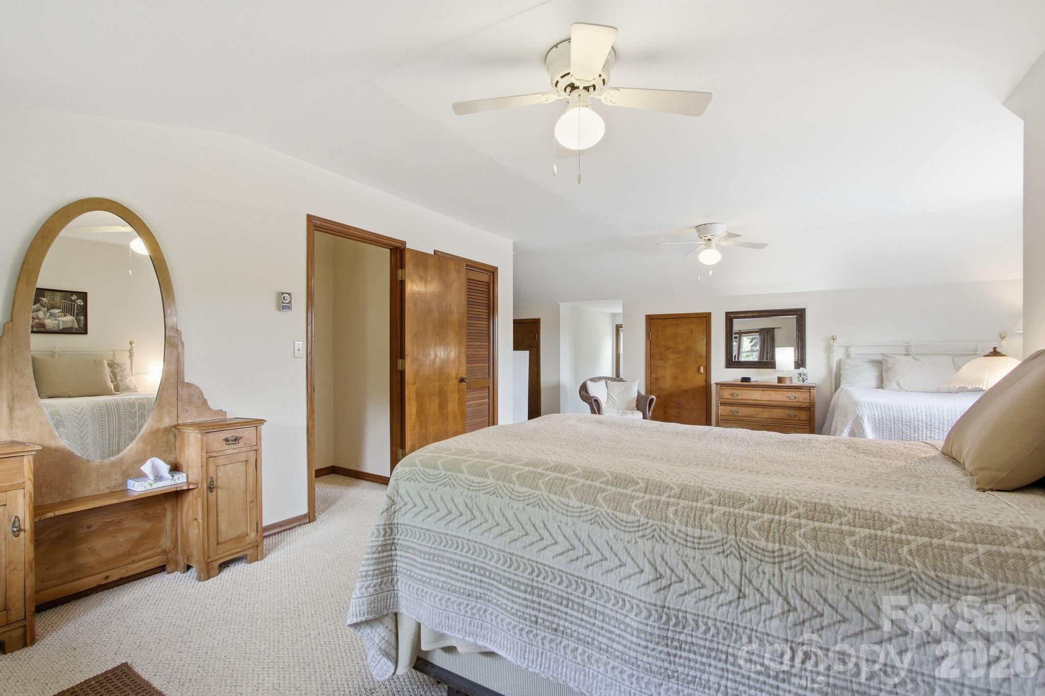 11 Summer Lane — Spruce Pine