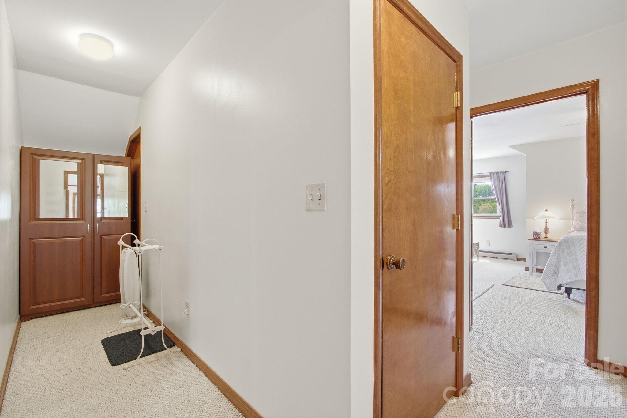 11 Summer Lane — Spruce Pine
