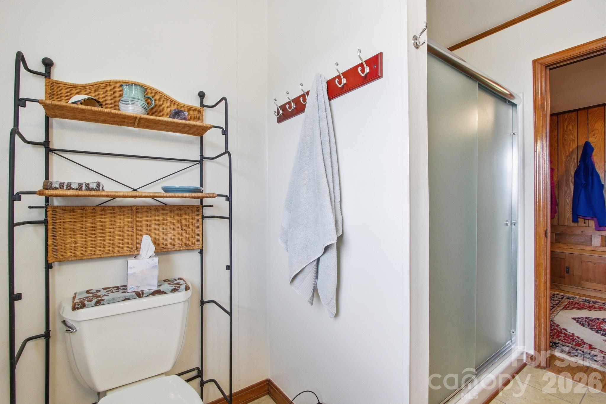 11 Summer Lane — Spruce Pine