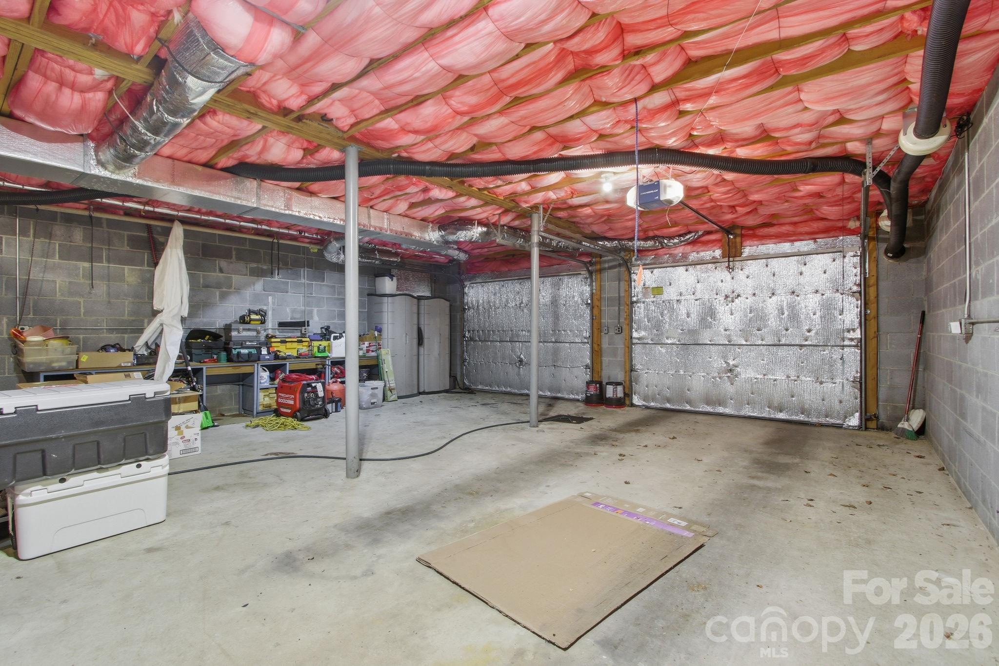 11 Summer Lane — Spruce Pine