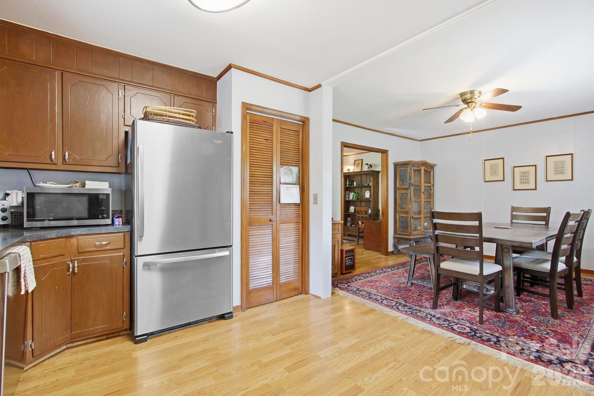 11 Summer Lane — Spruce Pine