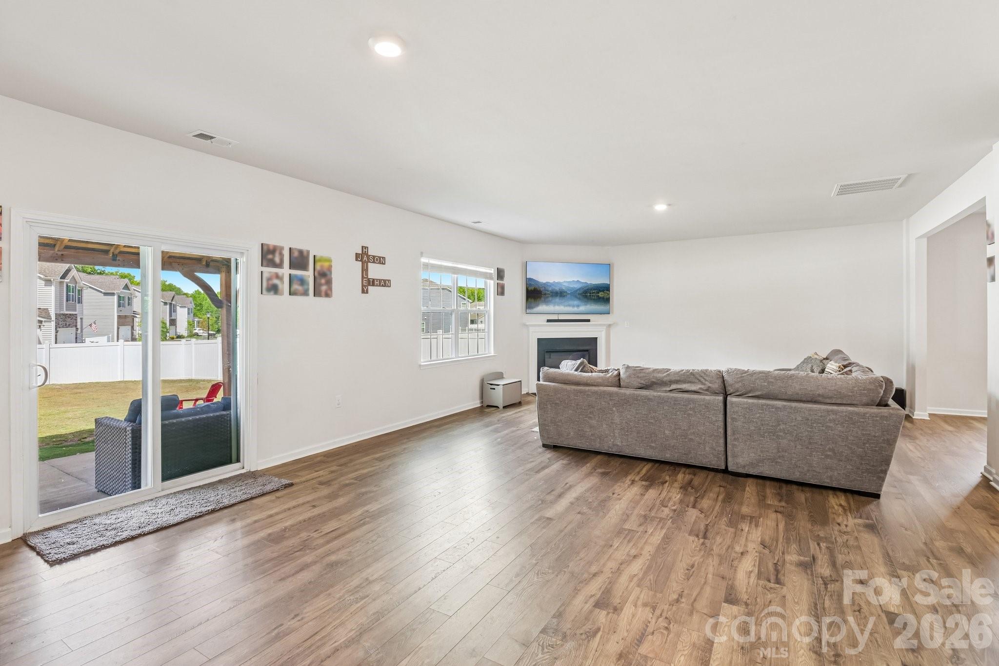 455 Saddlebred Lane — Locust