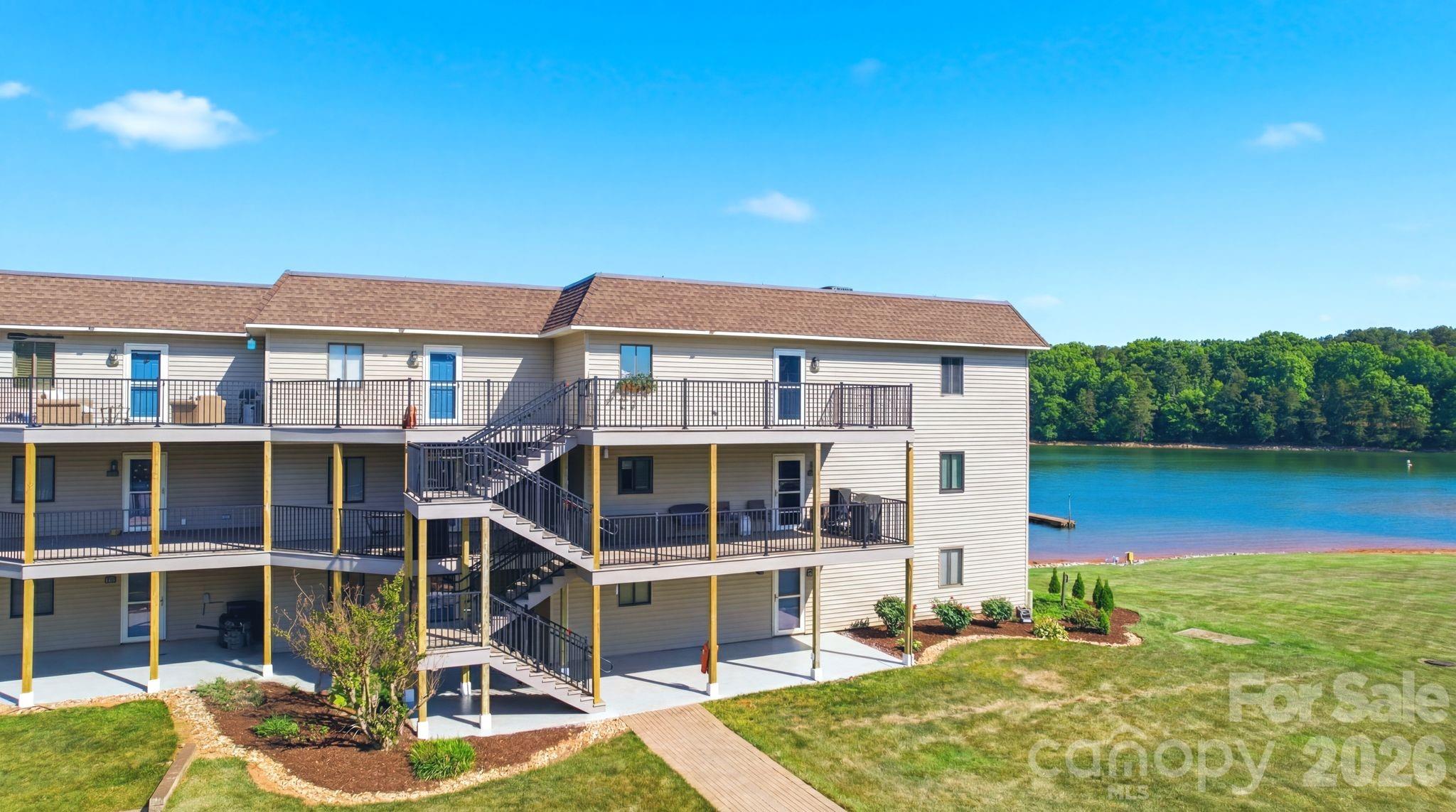 7831 Spinnaker Bay Drive #301 — Sherrills Ford