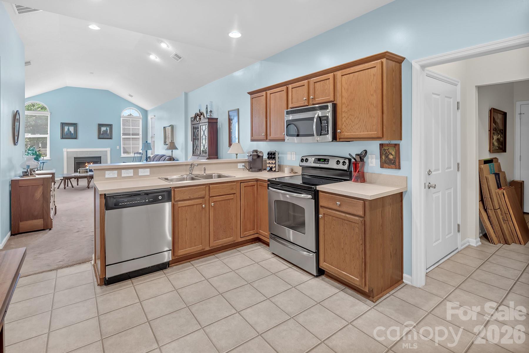 4607 Nashua Drive — Matthews