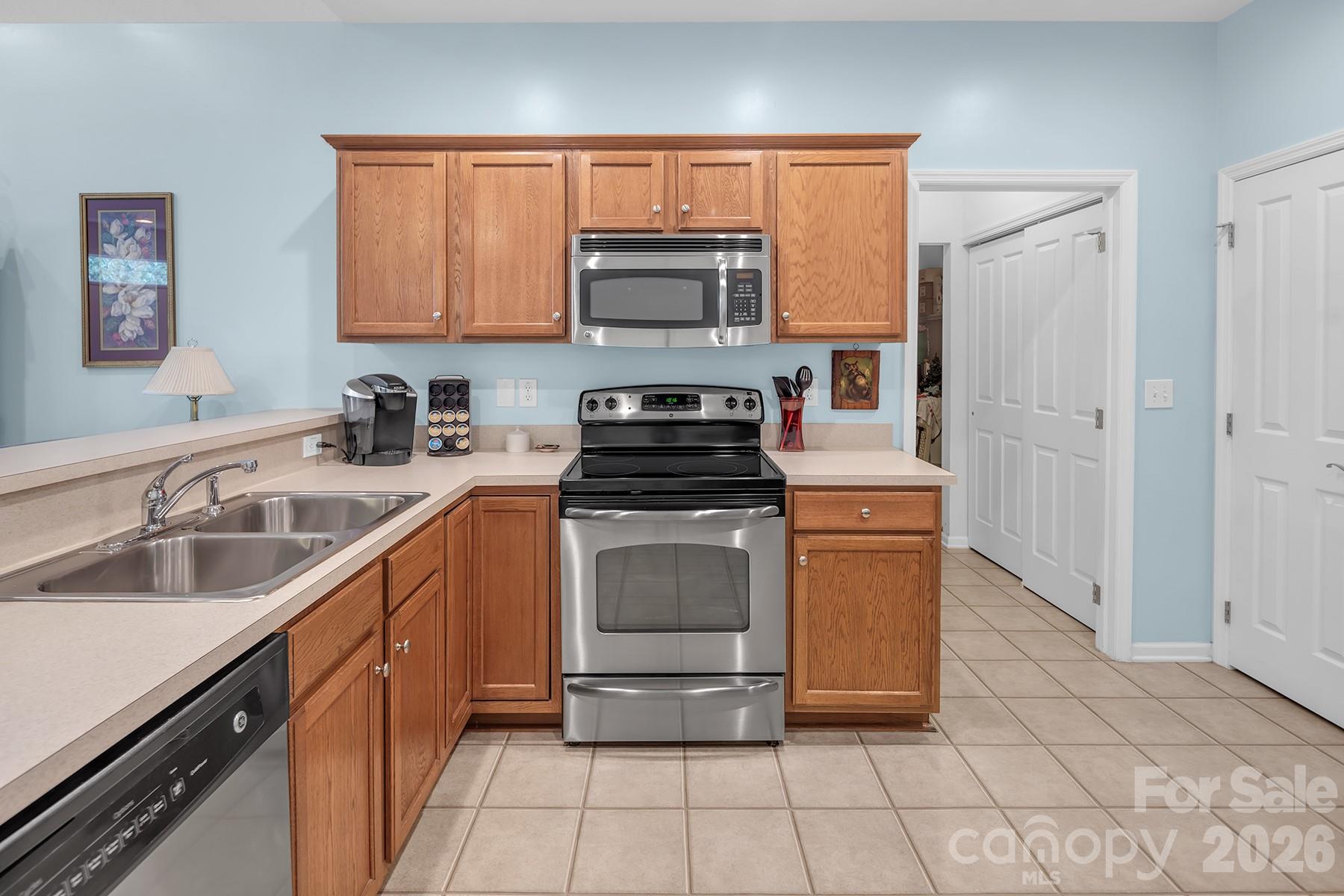 4607 Nashua Drive — Matthews