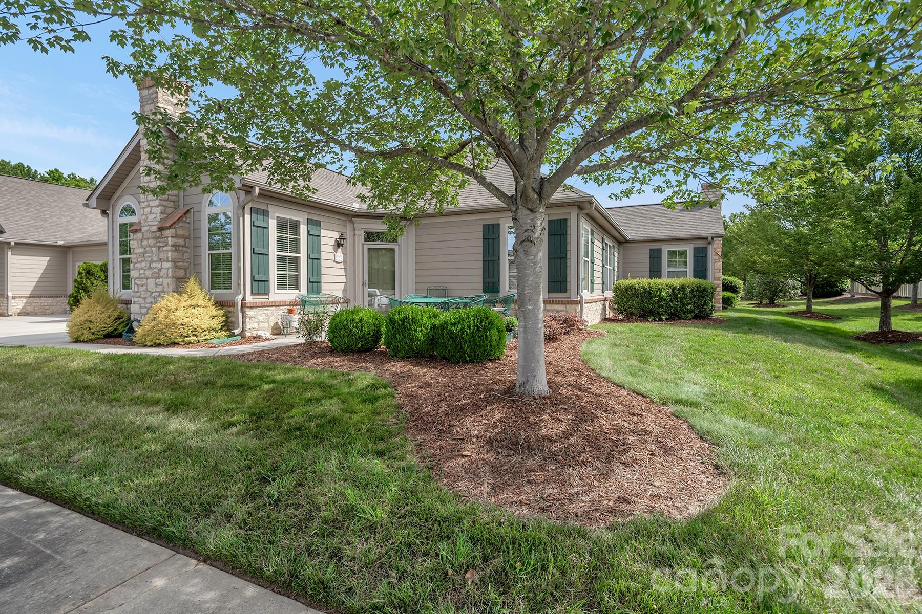 4607 Nashua Drive — Matthews