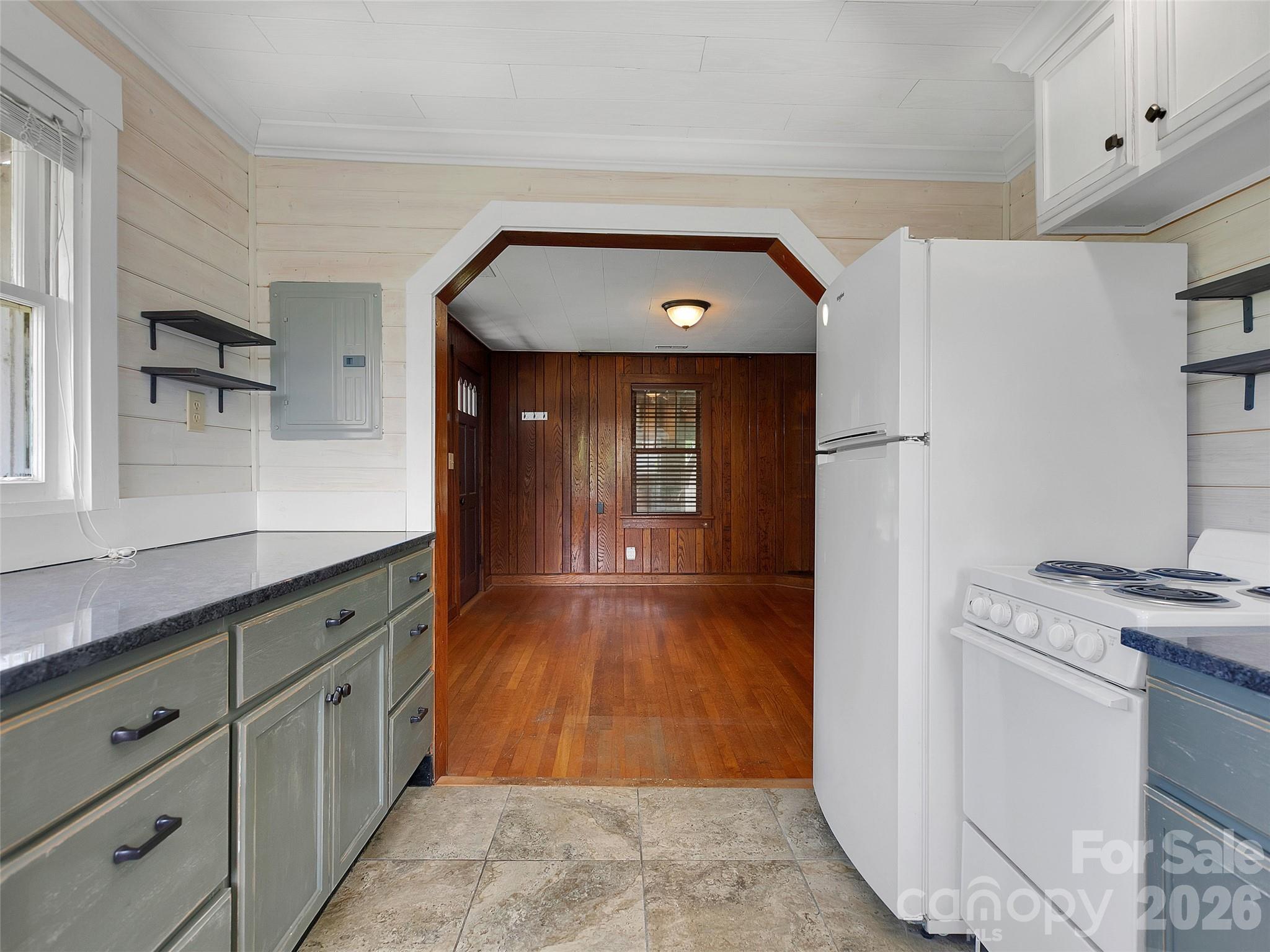 29 Salem Street — Brevard
