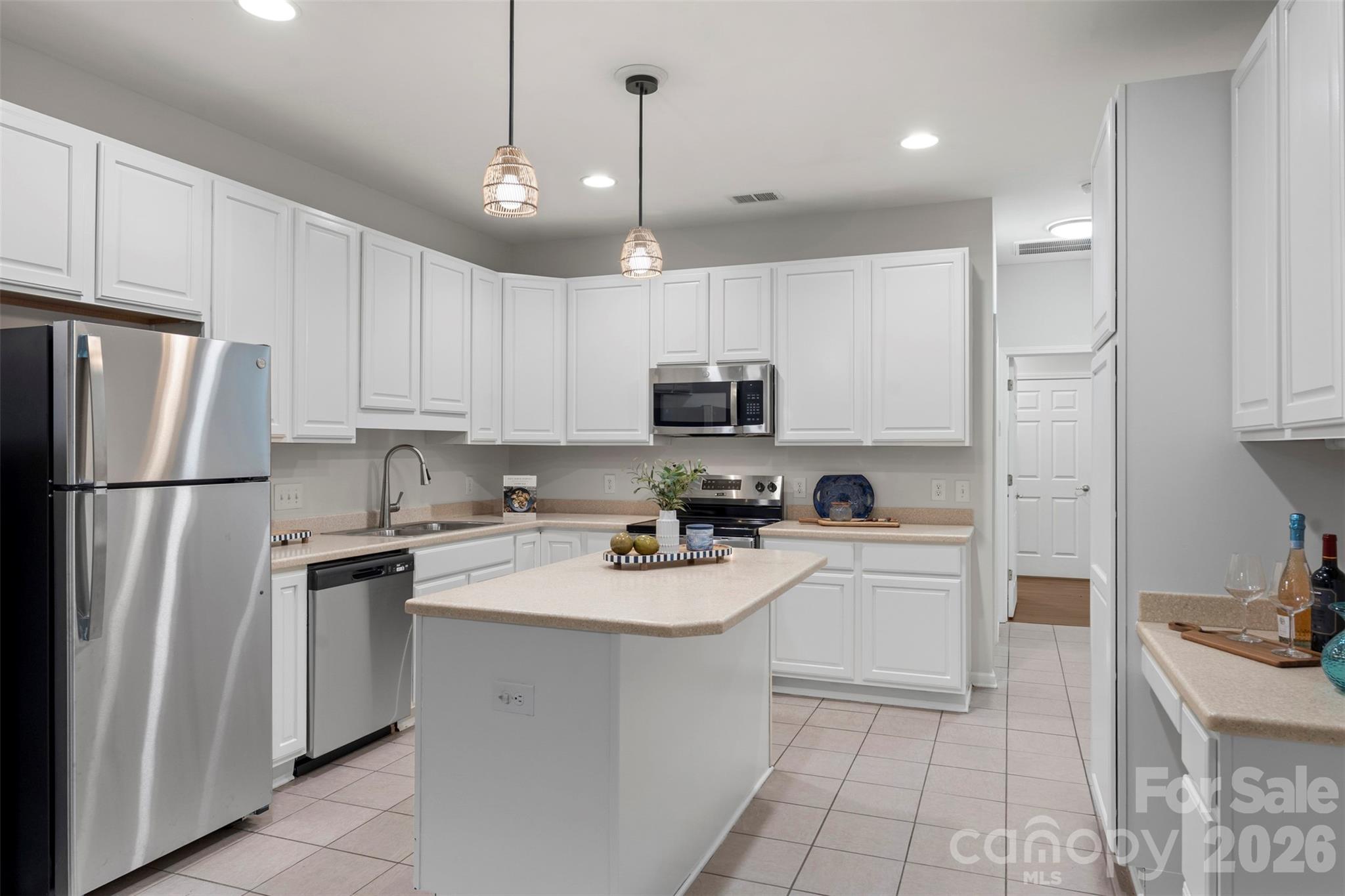 11719 Silverado Lane — Charlotte