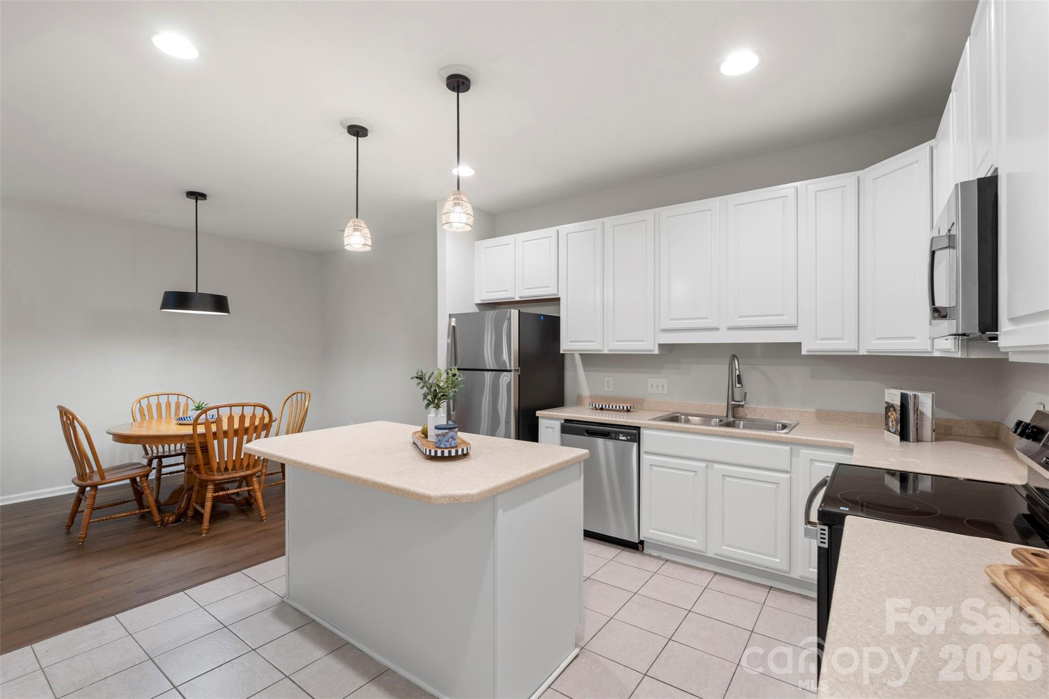 11719 Silverado Lane — Charlotte