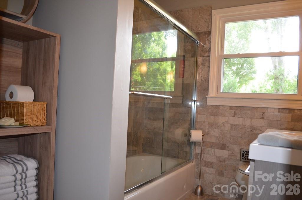 1140 Bevis Drive — Charlotte