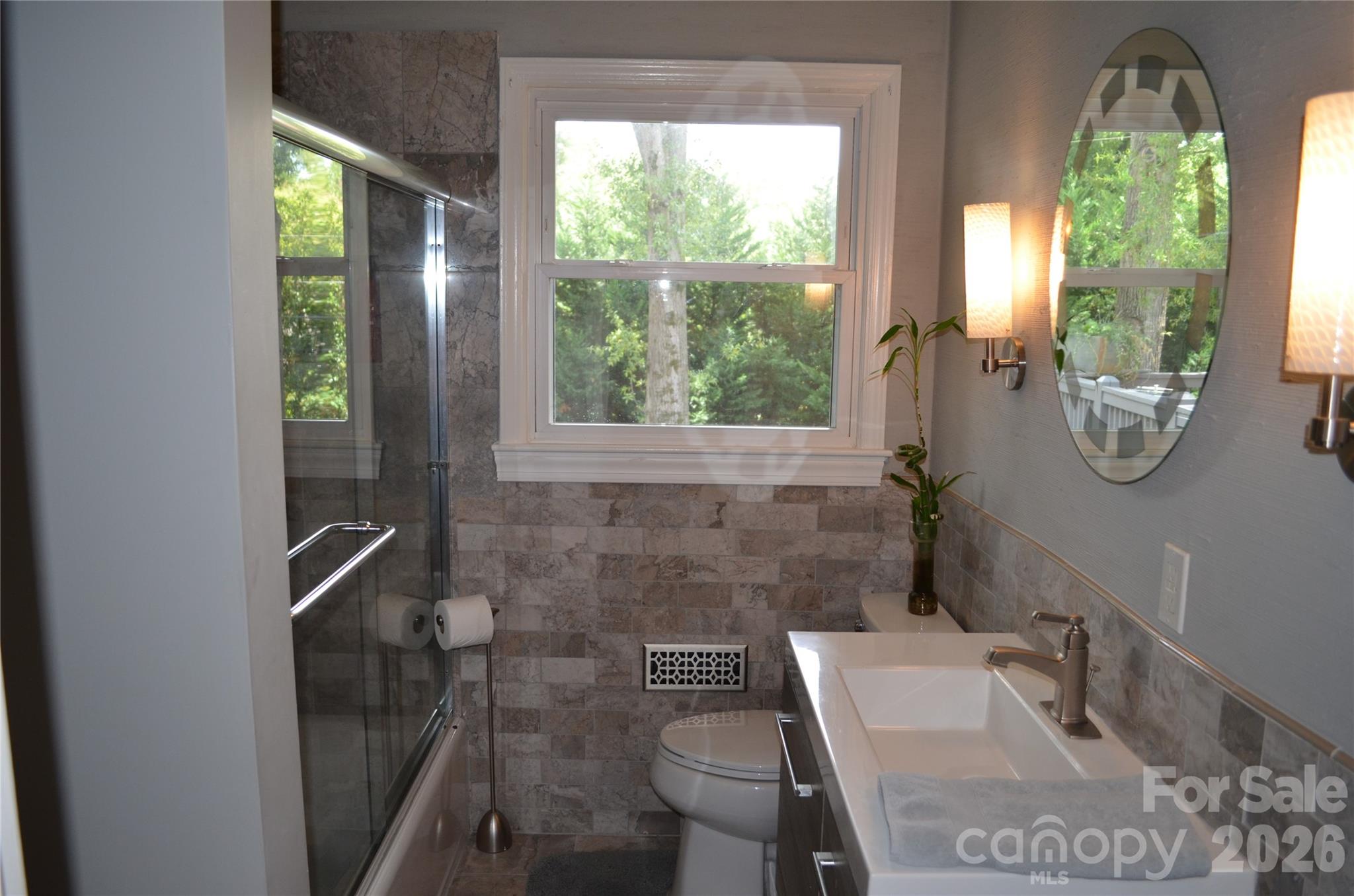 1140 Bevis Drive — Charlotte