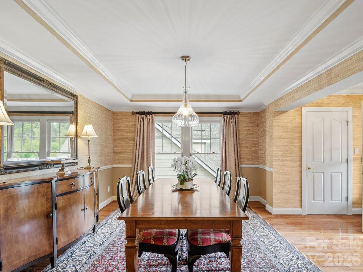 6 Creekside Way — Asheville