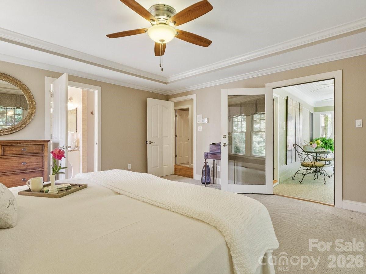 6 Creekside Way — Asheville