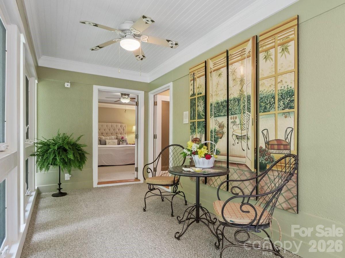 6 Creekside Way — Asheville