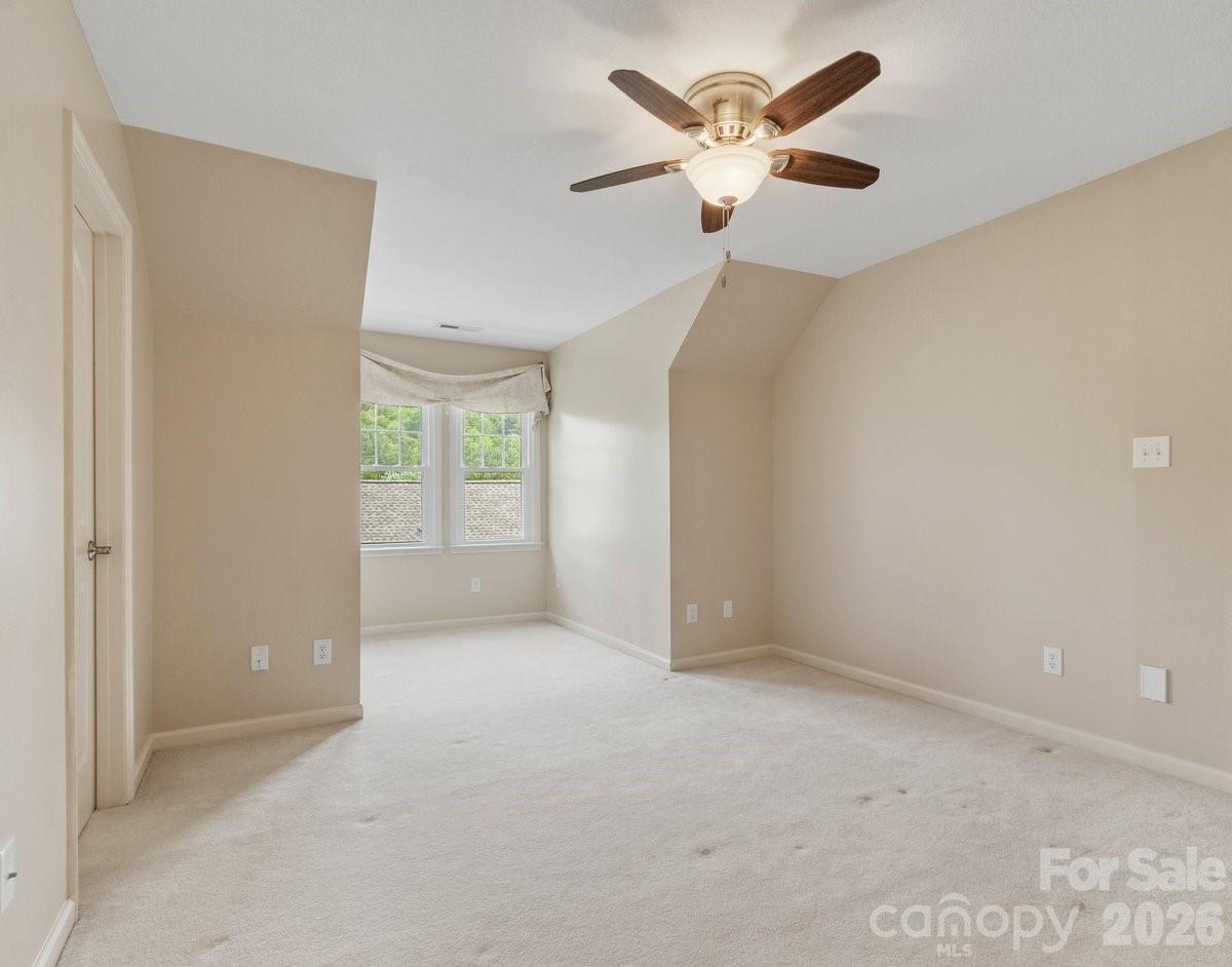 6 Creekside Way — Asheville