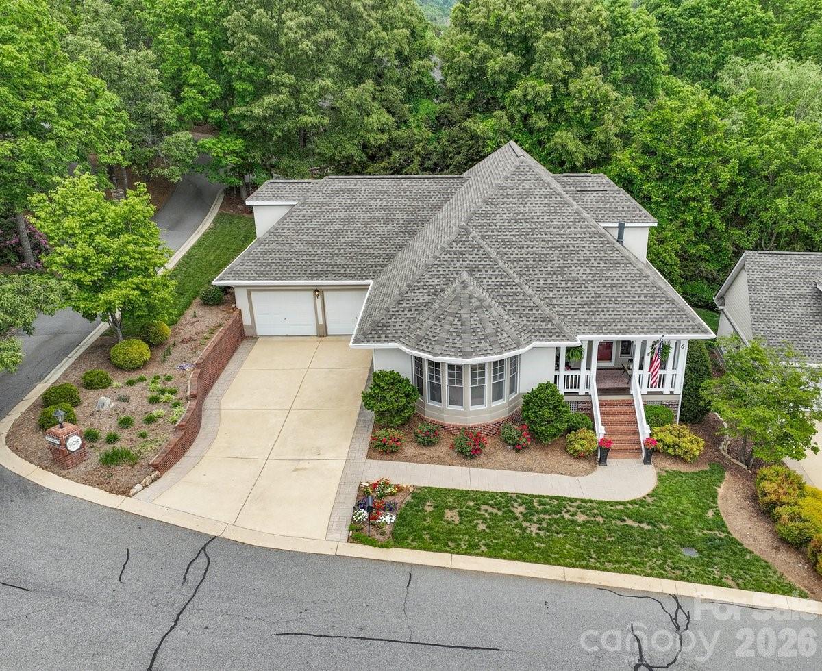 6 Creekside Way — Asheville