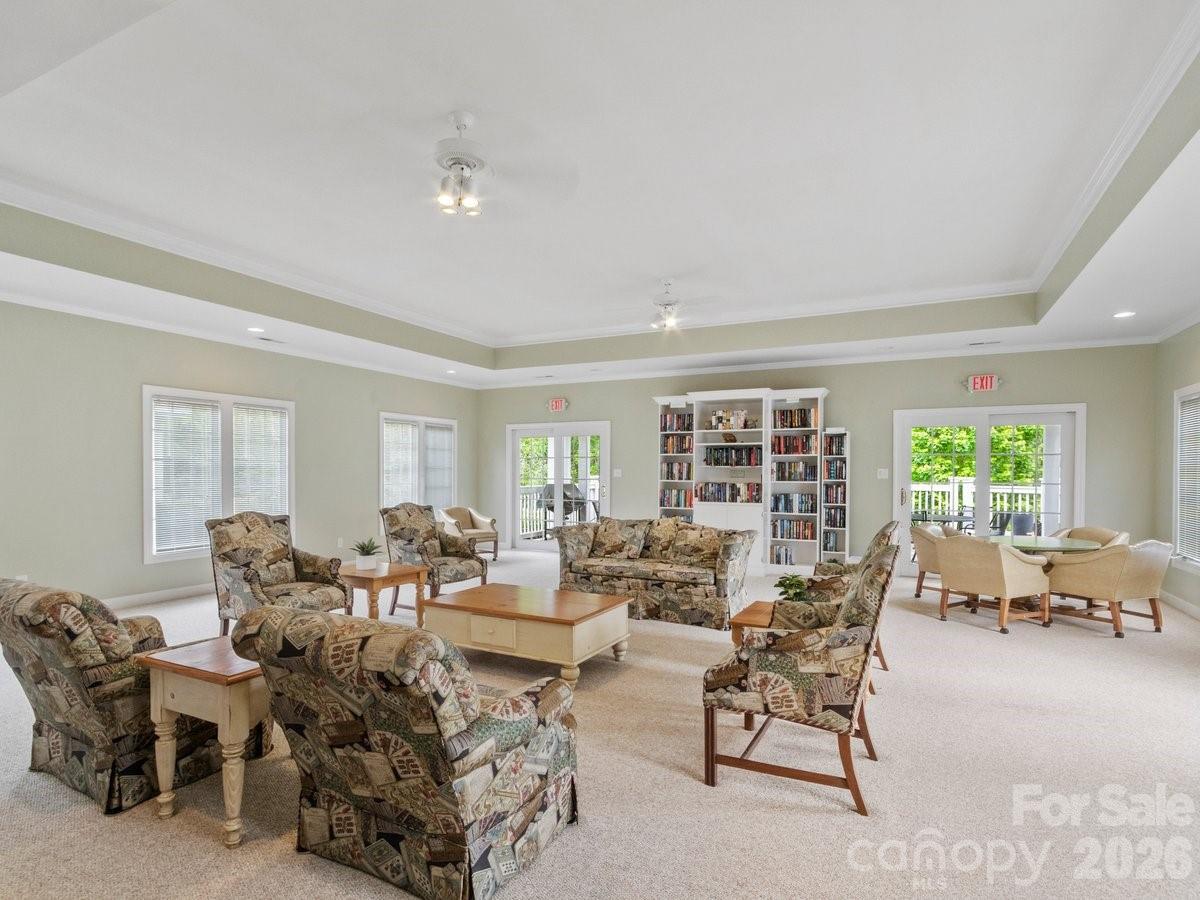 6 Creekside Way — Asheville