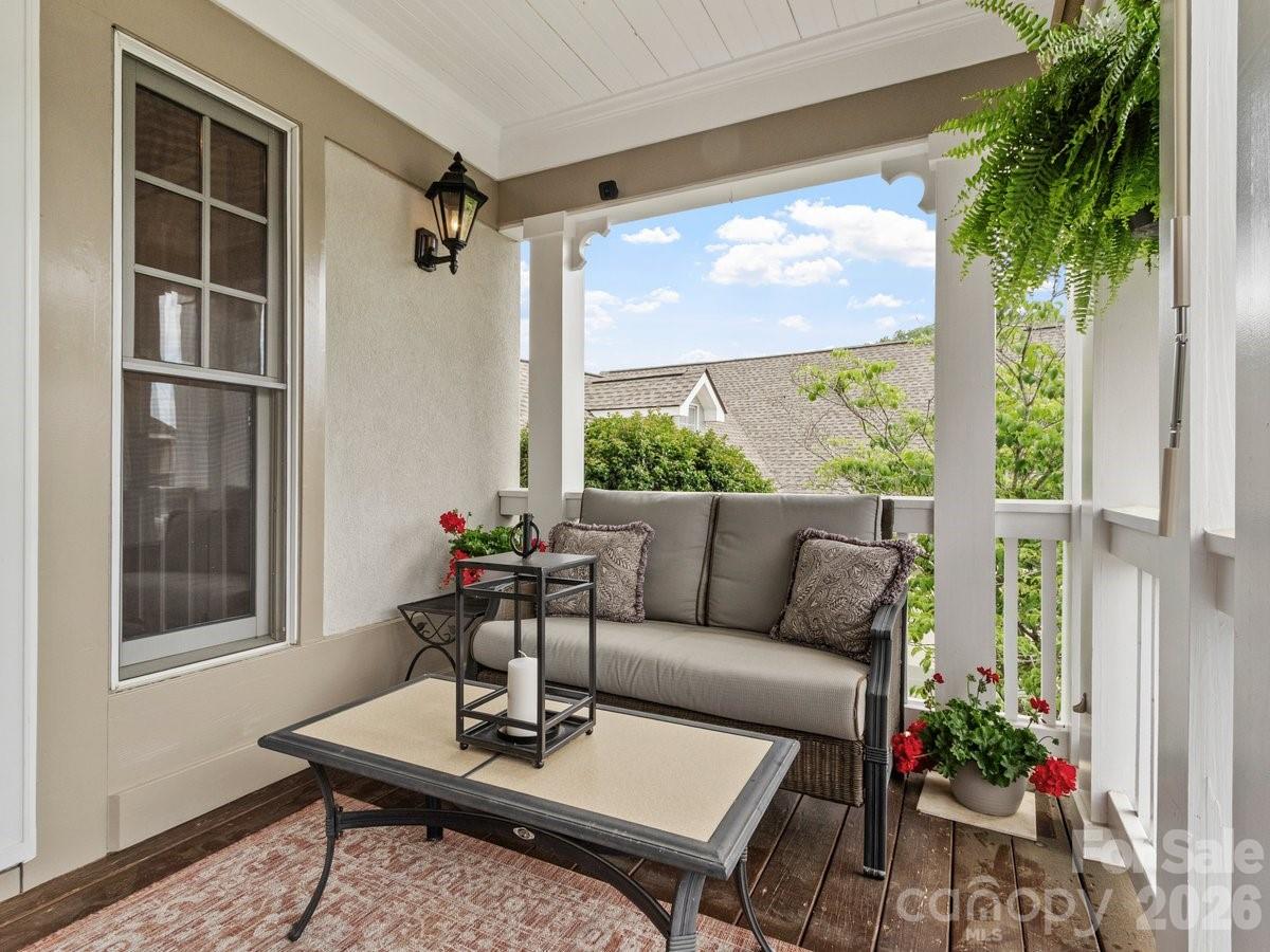 6 Creekside Way — Asheville