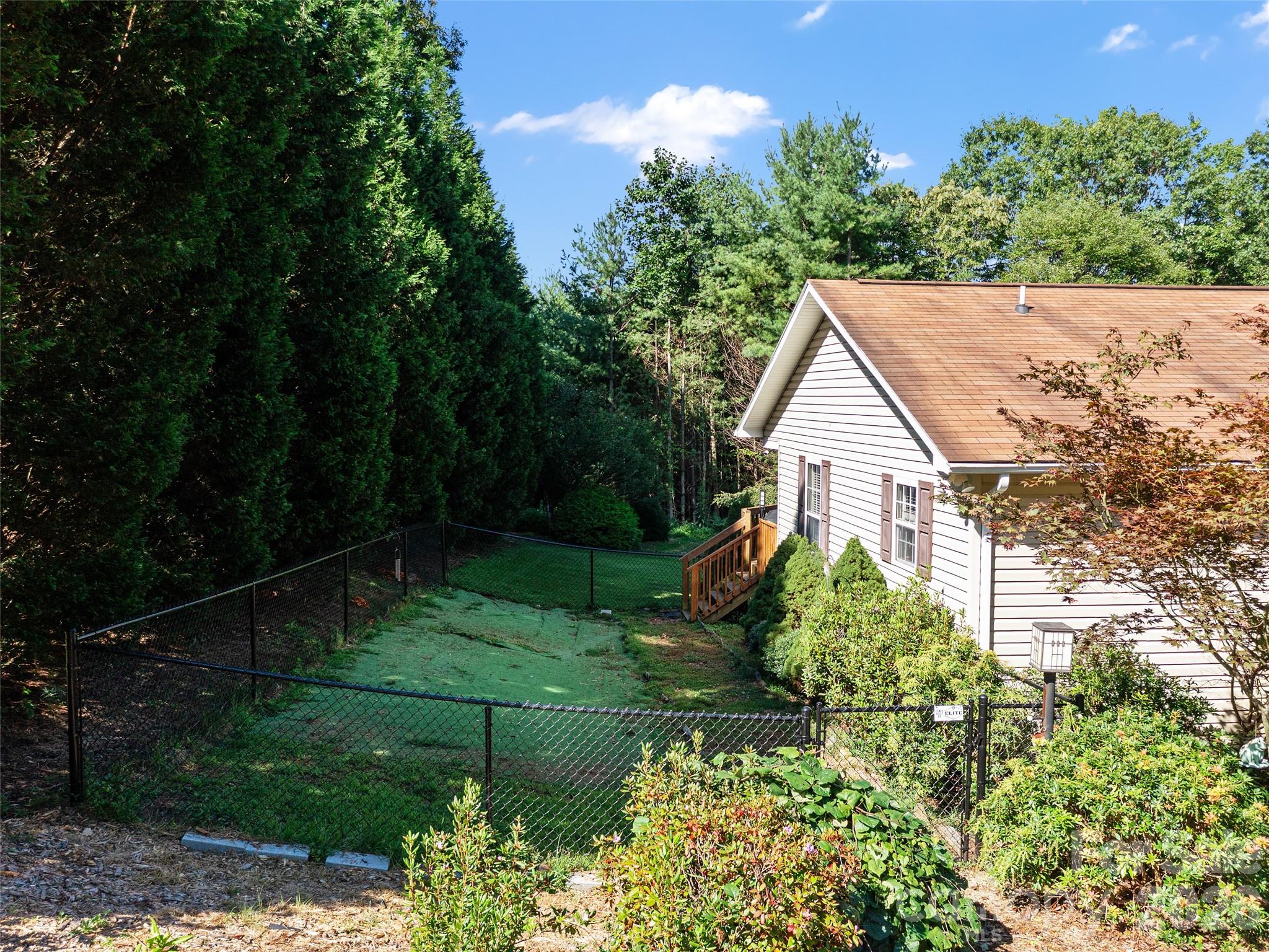 282 Sourwood Drive — Spruce Pine