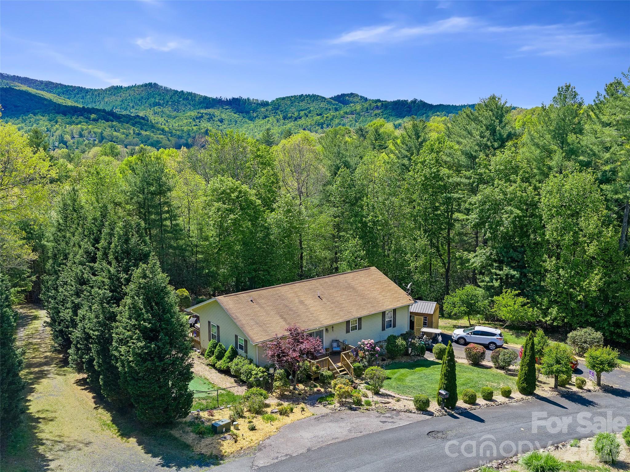 282 Sourwood Drive — Spruce Pine