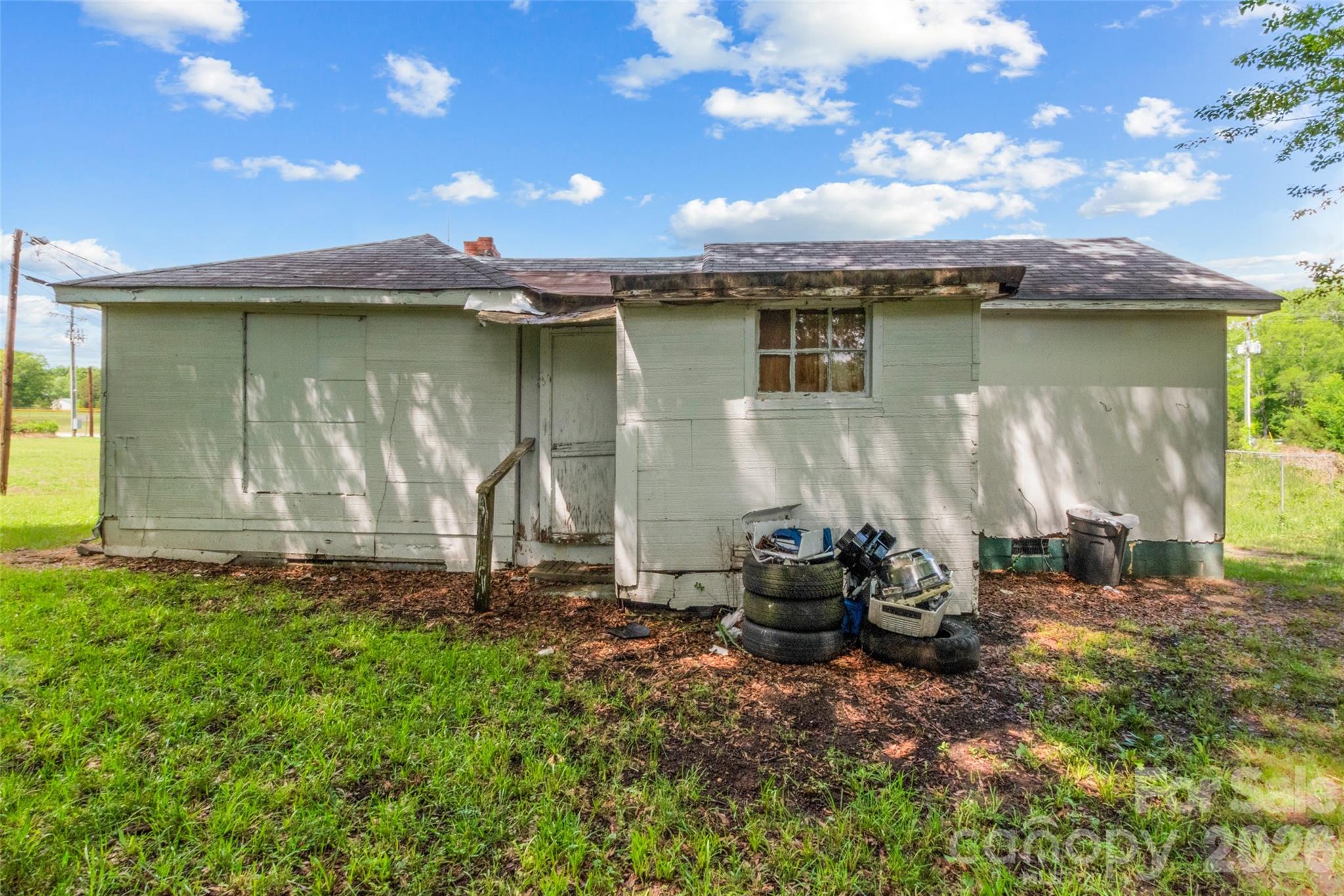 689c Pinckney Road — Chester