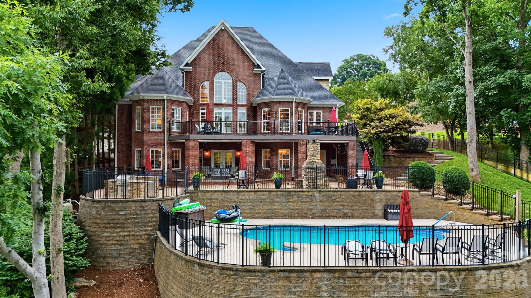 151 43rd Avenue Drive NW — Hickory
