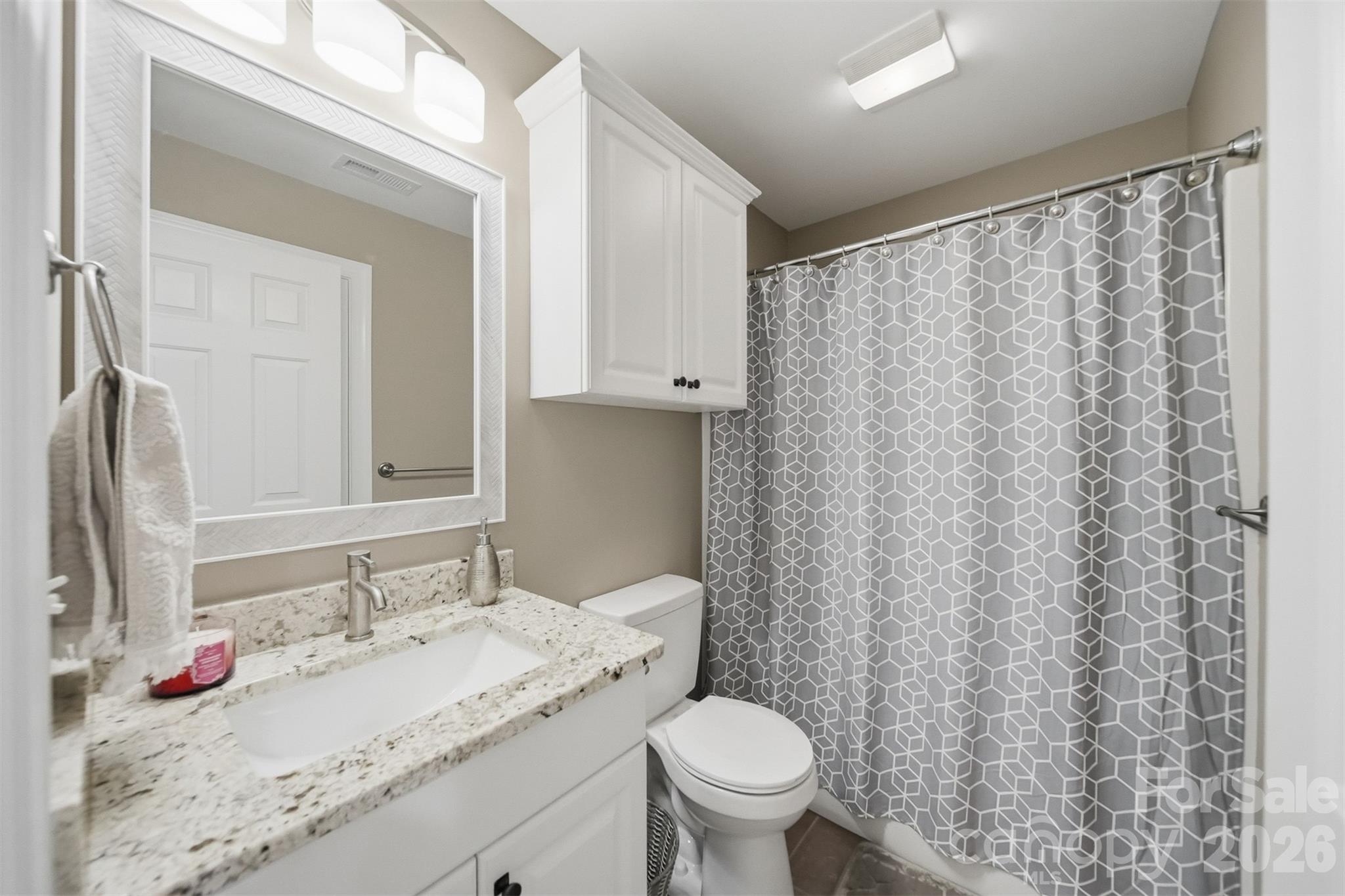 151 43rd Avenue Drive NW — Hickory