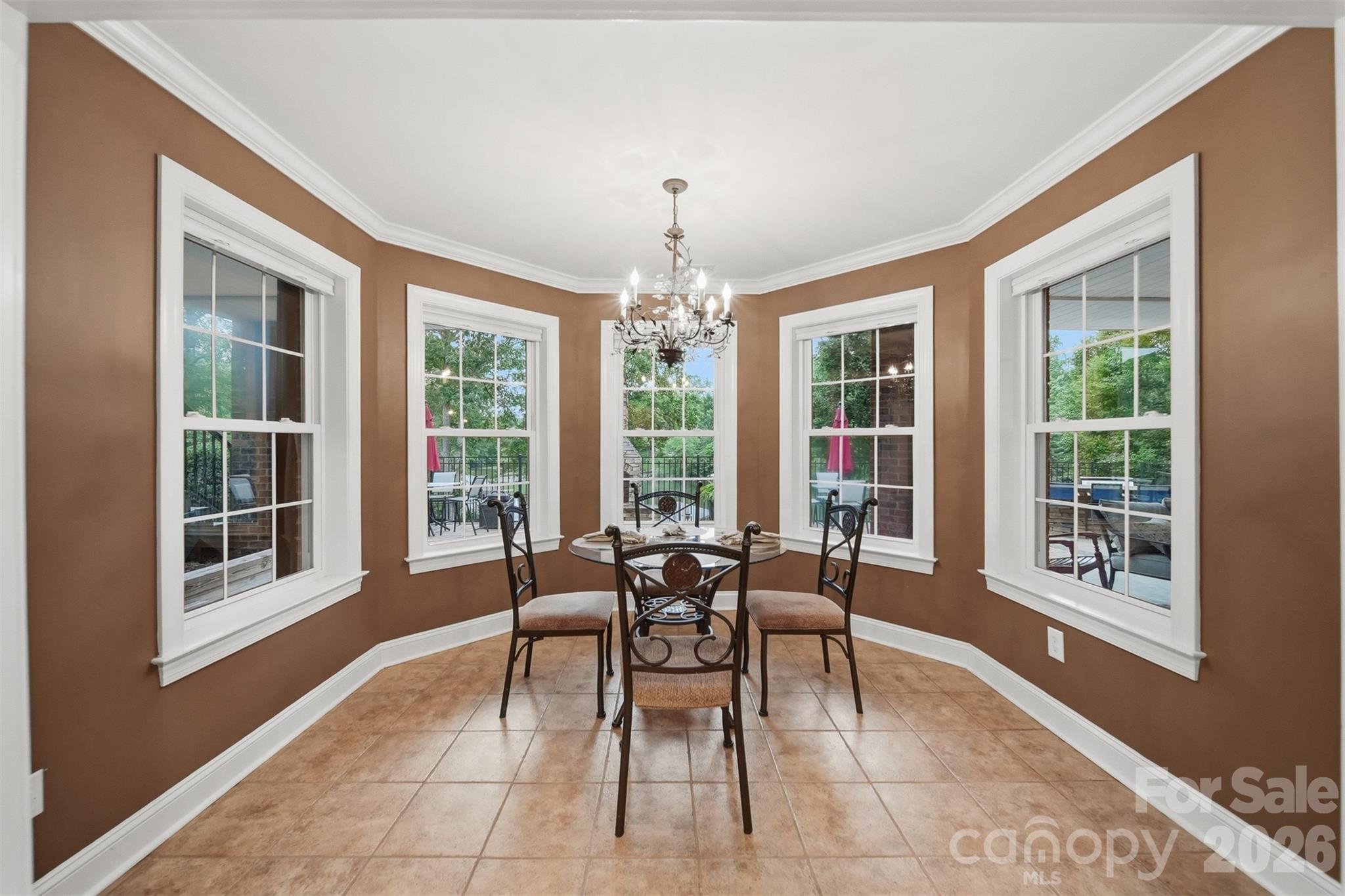 151 43rd Avenue Drive NW — Hickory